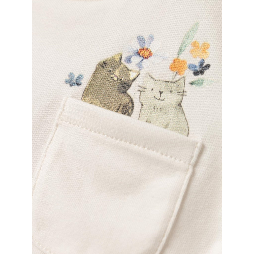 Camiseta Blanca Bolsillo Gatitos