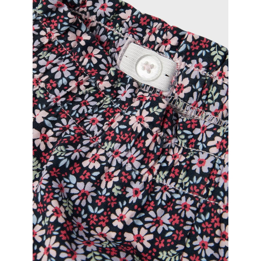 Short Mini Girl Flores