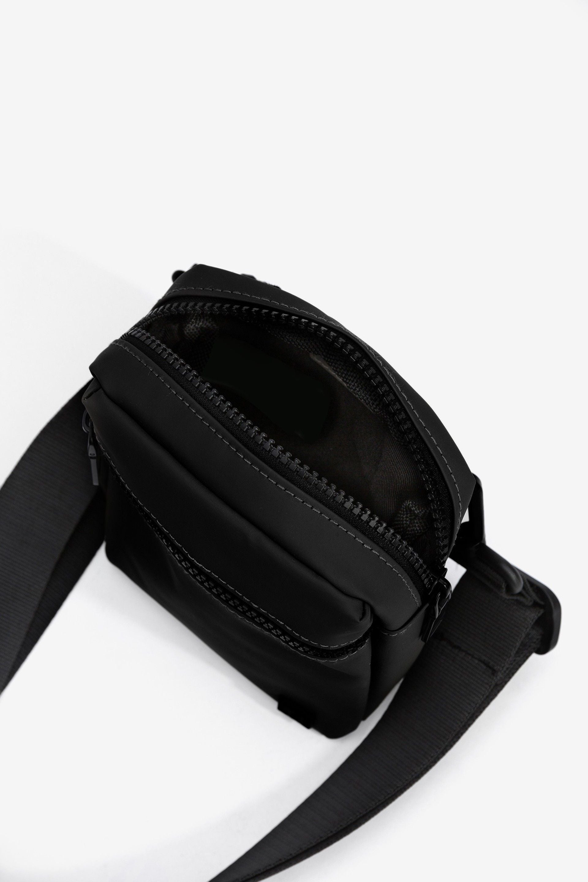 Bandolera Hombre Conner Negra