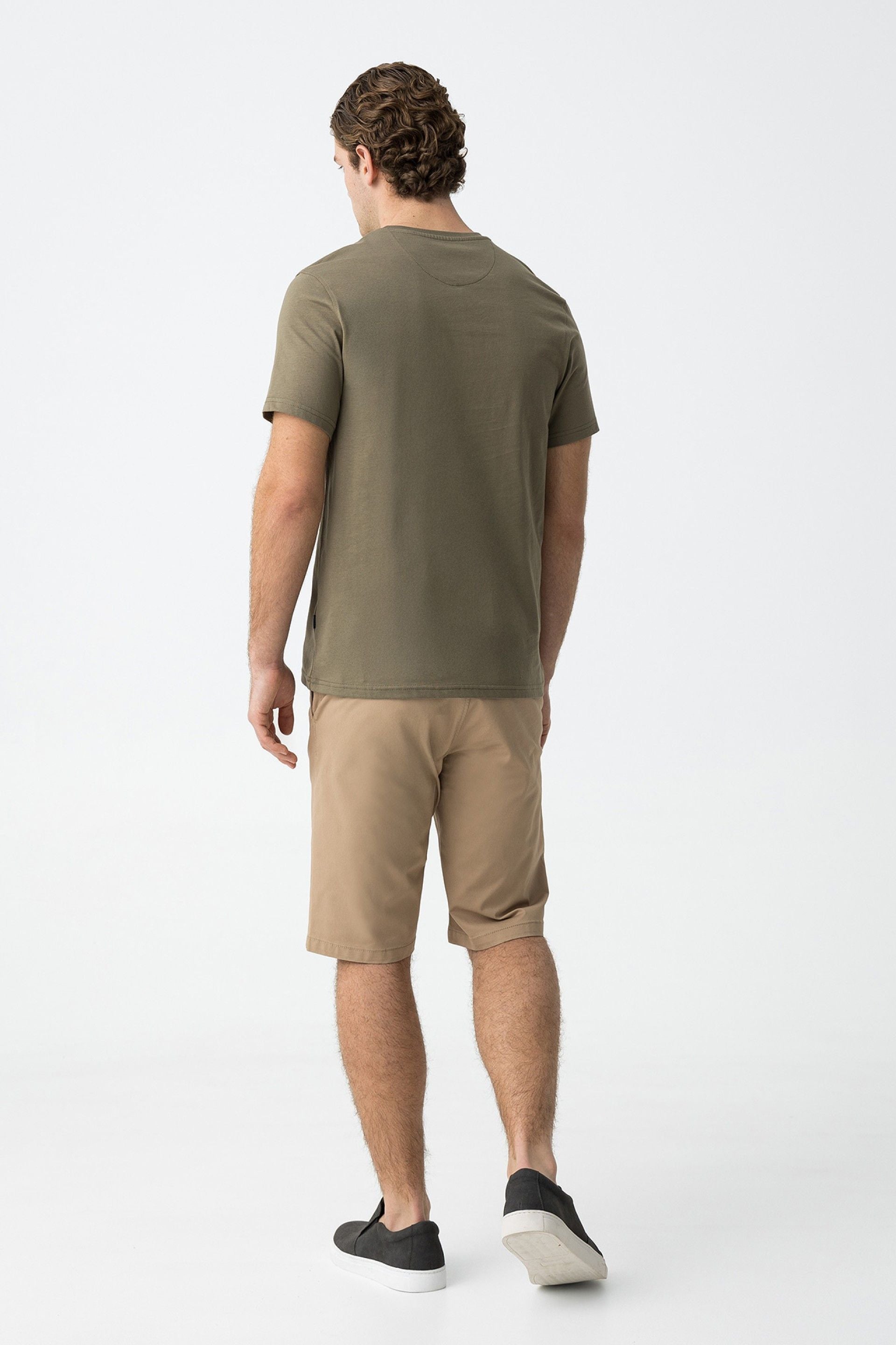 Bermuda Chino Slim Beige Oscuro 145