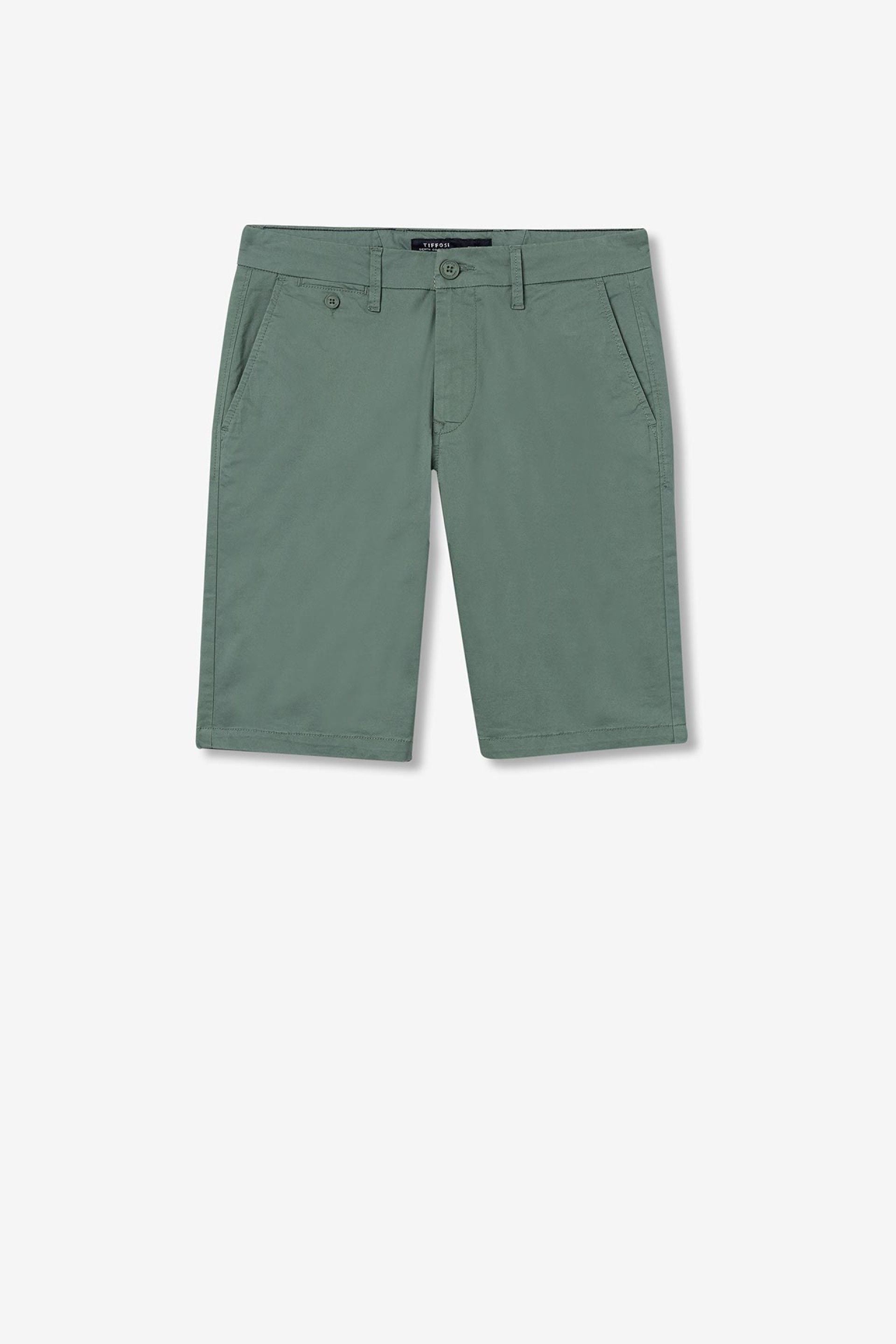 Bermuda Chino Slim Verde Prado 802