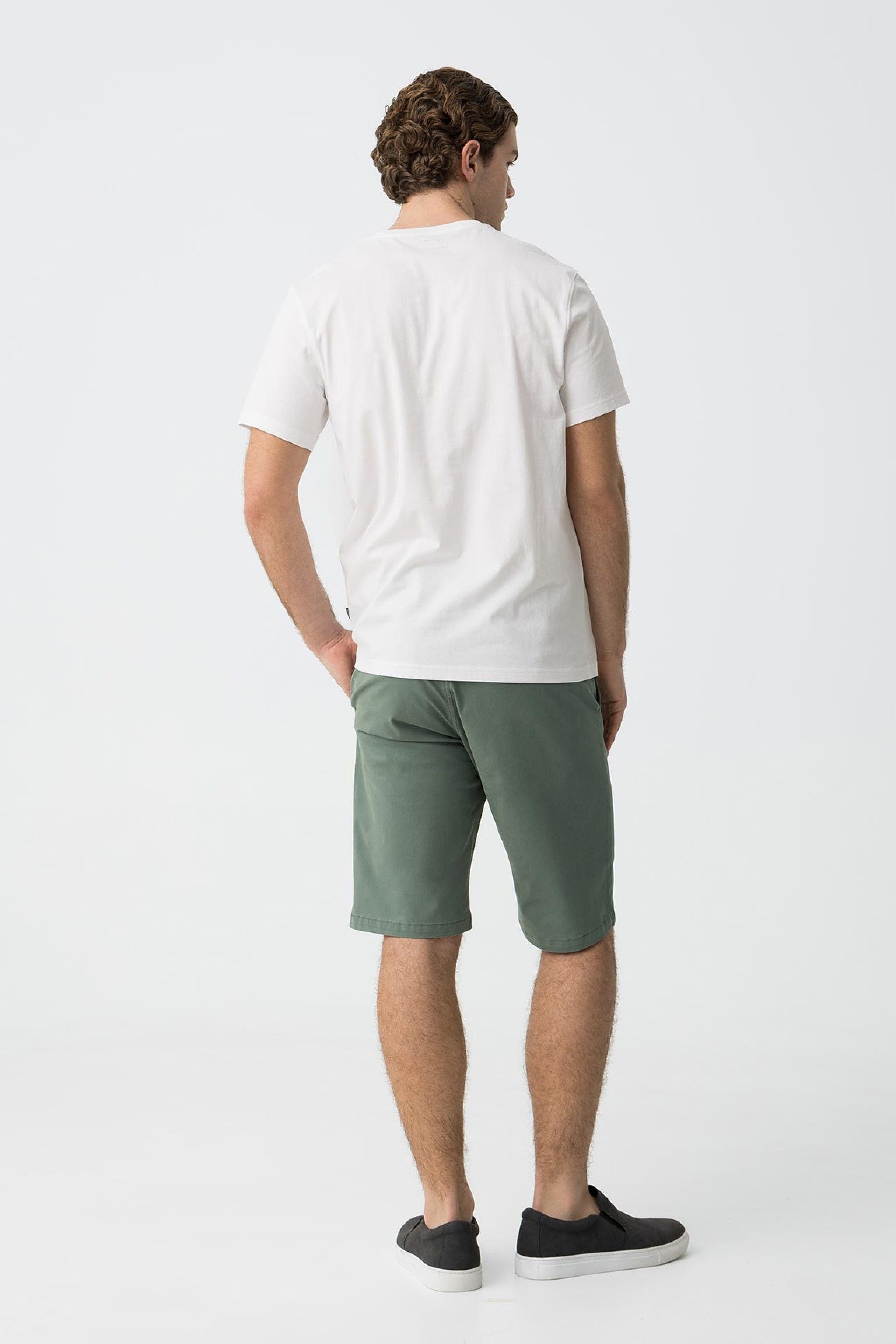 Bermuda Chino Slim Verde Prado 802