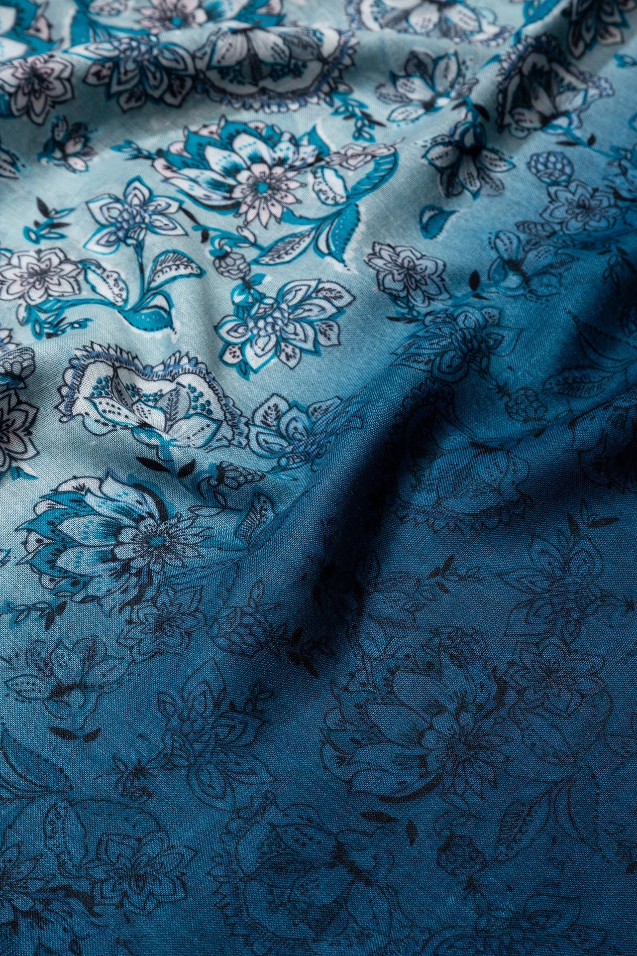 Pañuelo Grande Floral Azul 2537