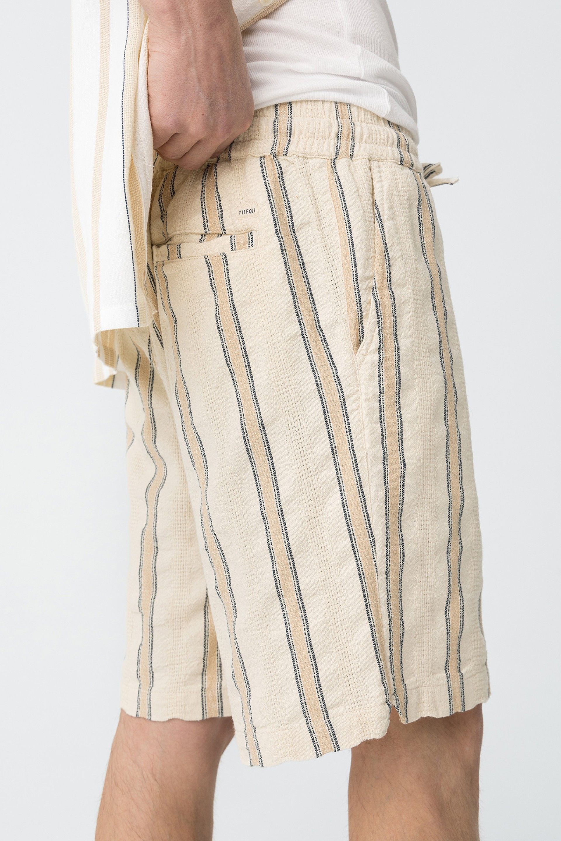 Jogger Short Rayas Beige