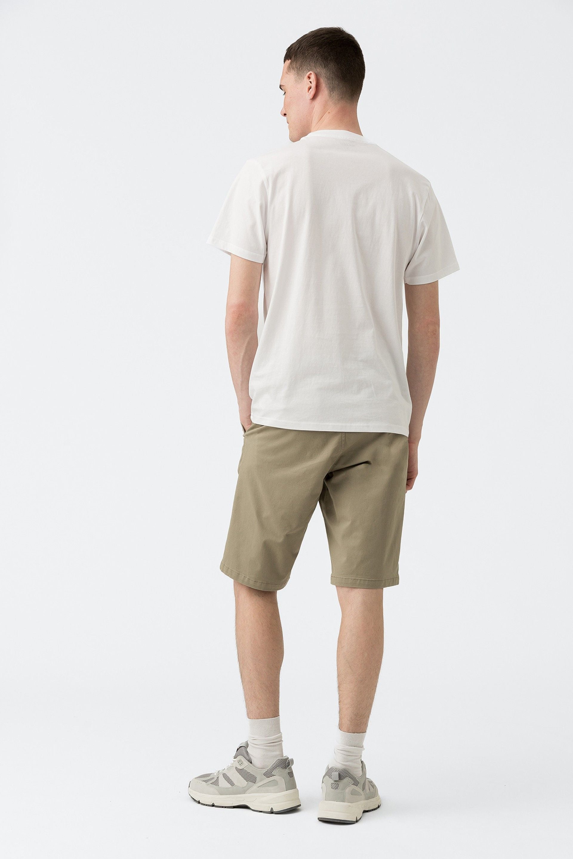 Bermuda Chino Slim Verde Cascada 829
