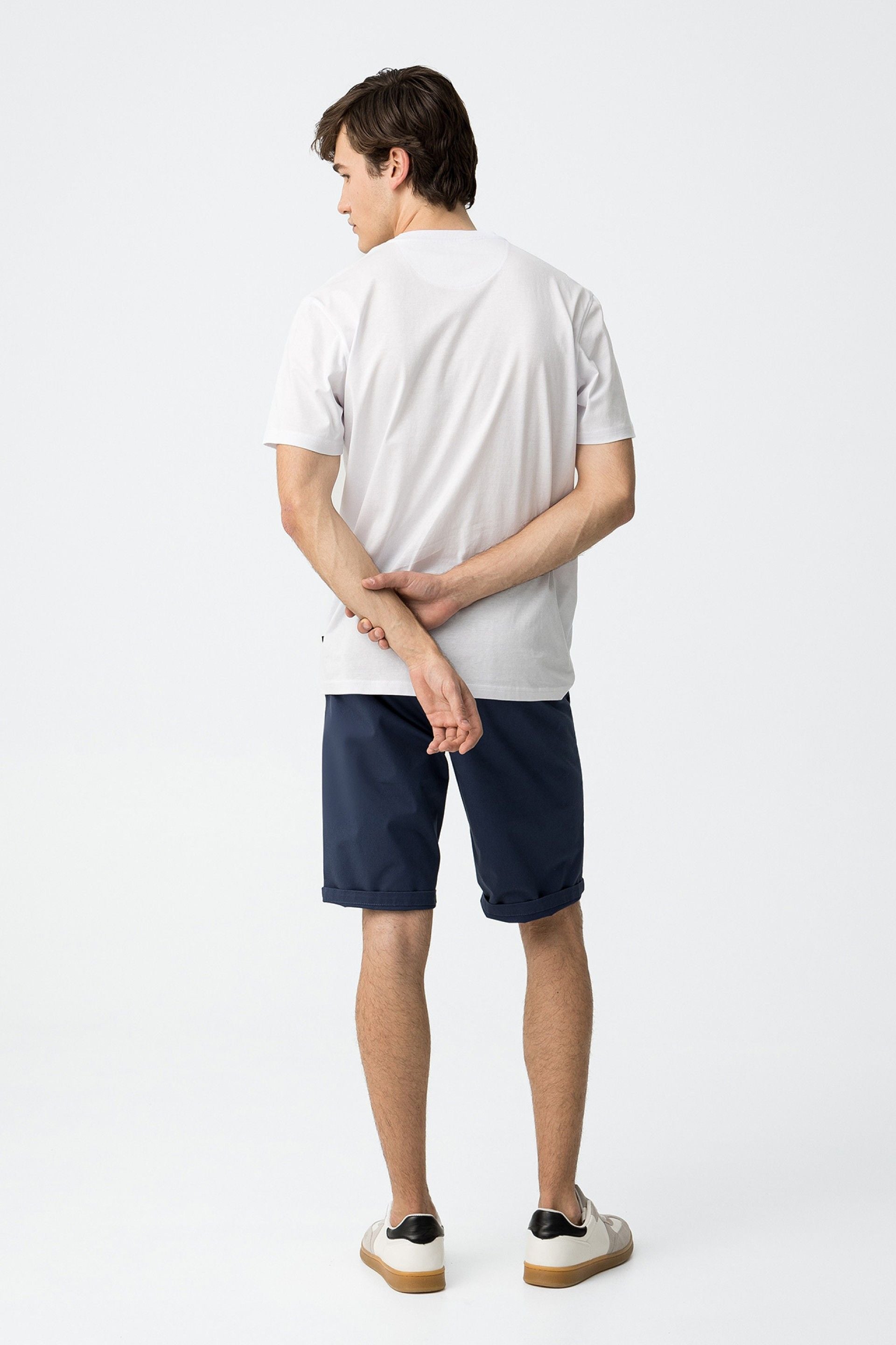 Bermuda Chino Slim Azul 750