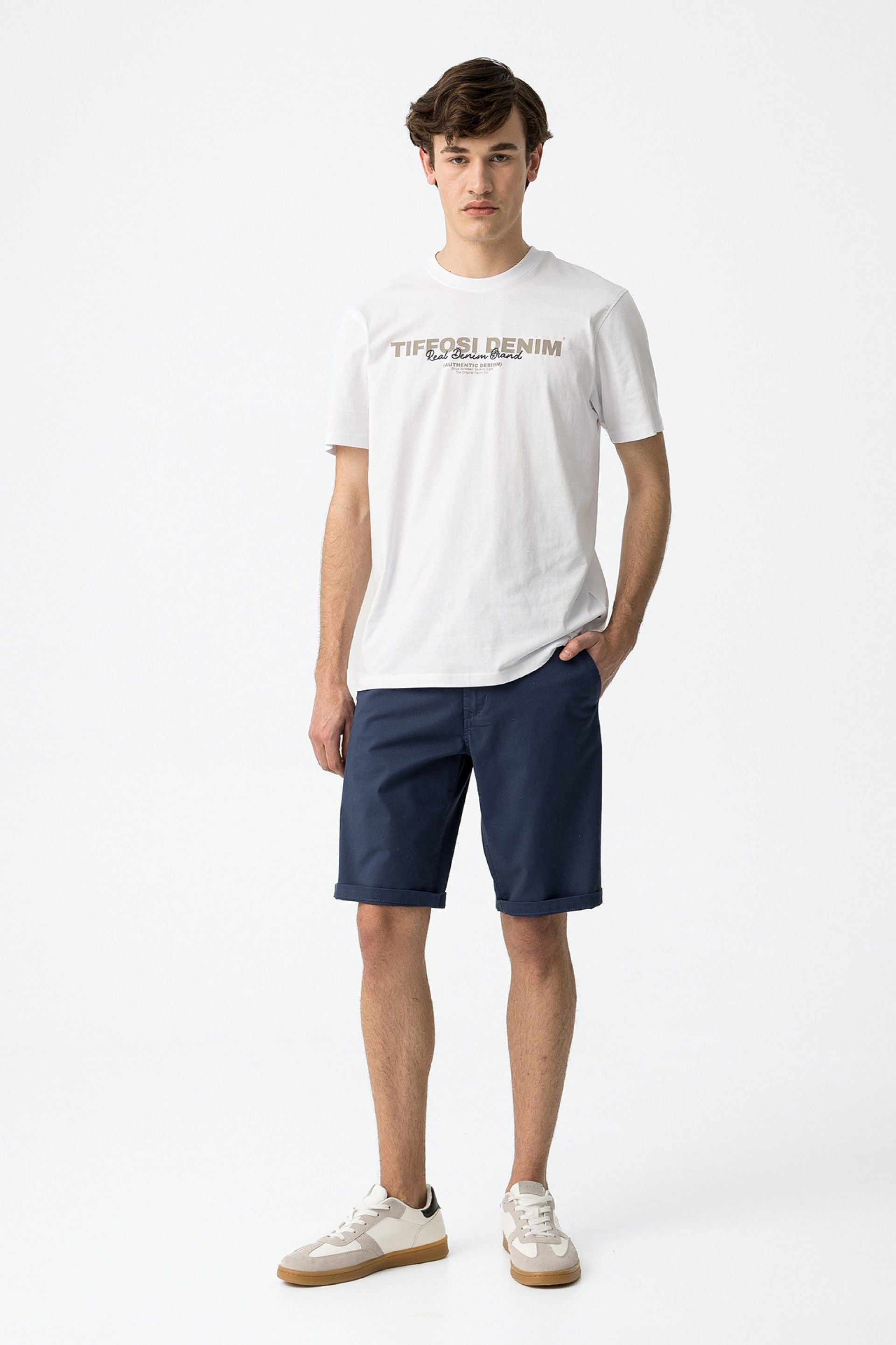 Bermuda Chino Slim Azul 750