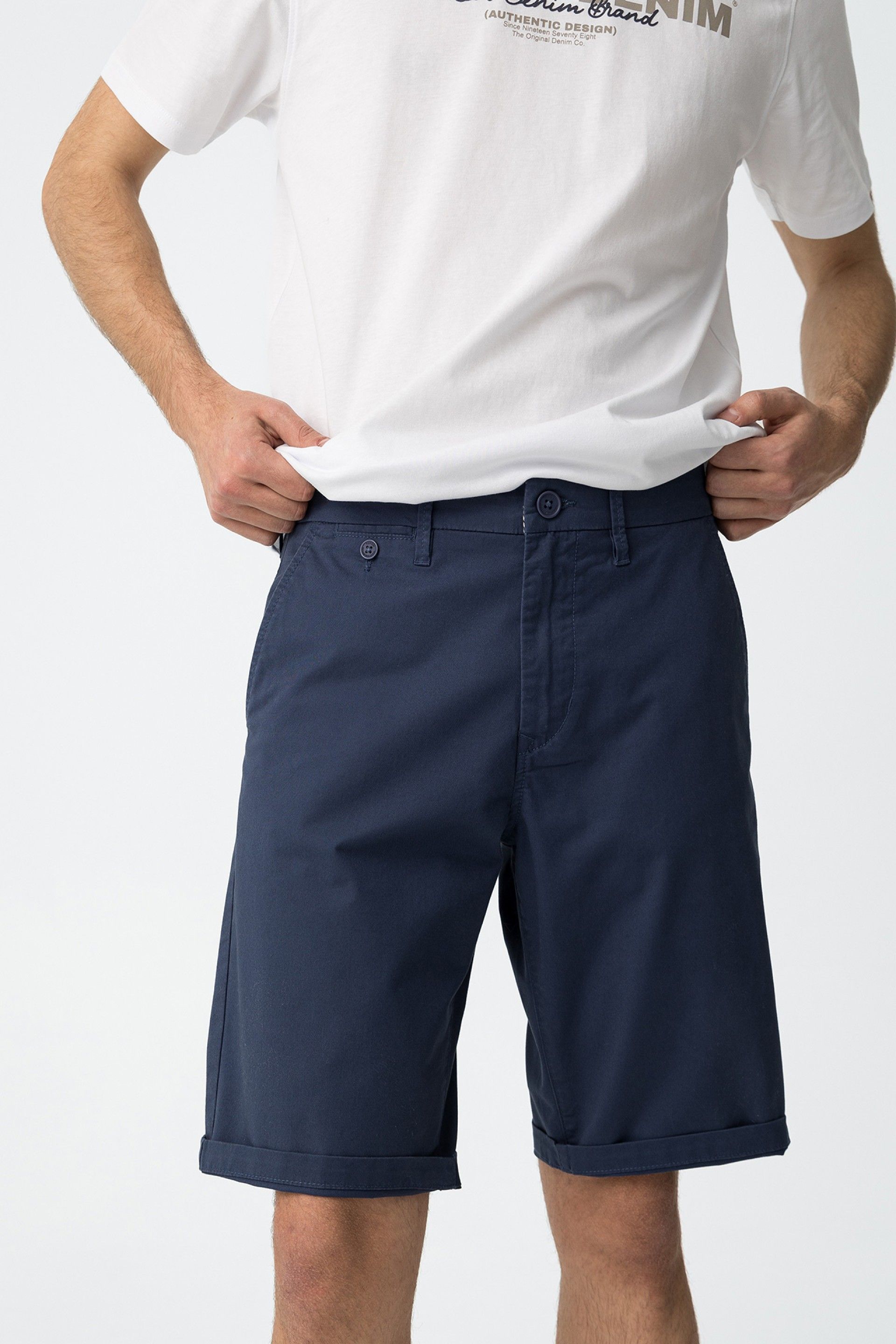Bermuda Chino Slim Azul 750