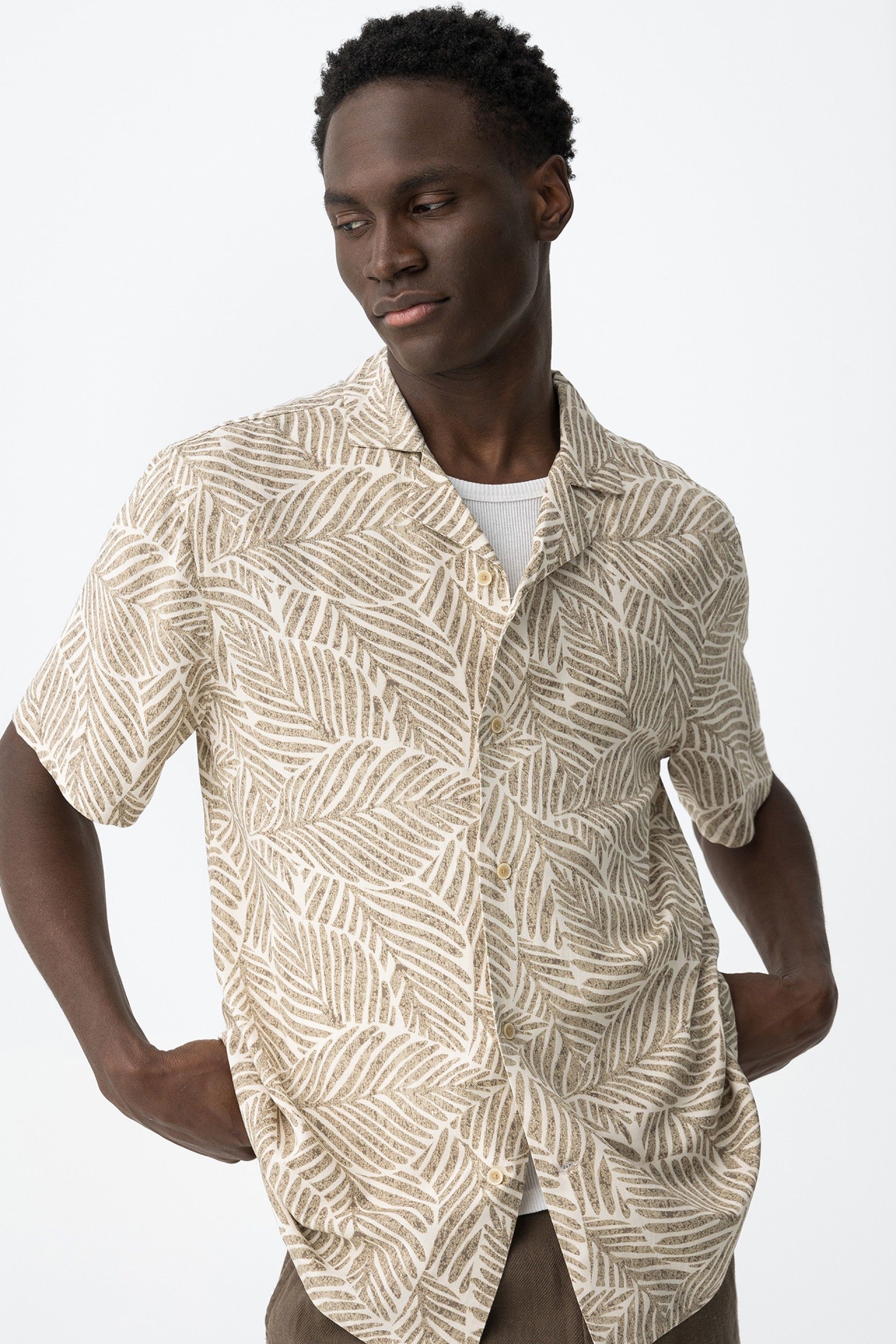 Camisa Tropical Vincenzo Beige