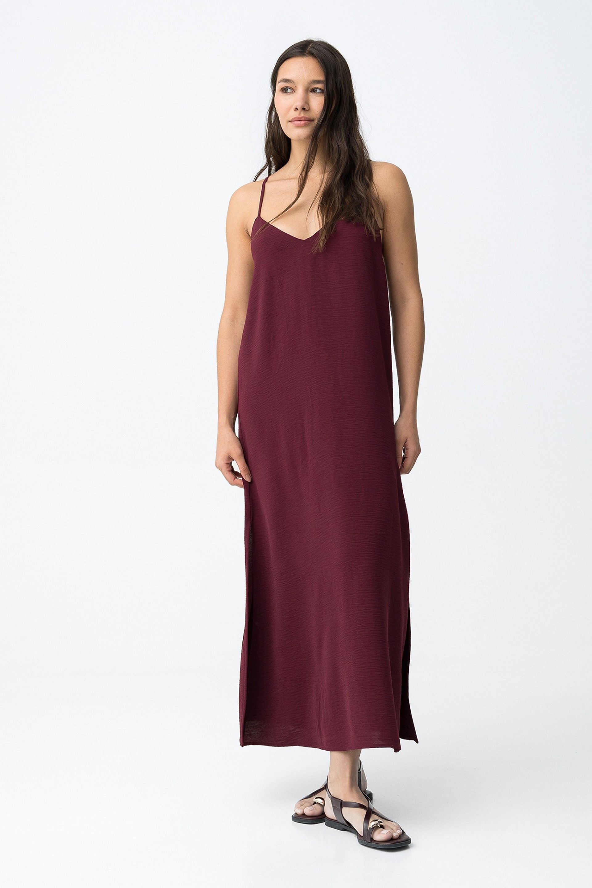 Vestido Bestie Vino