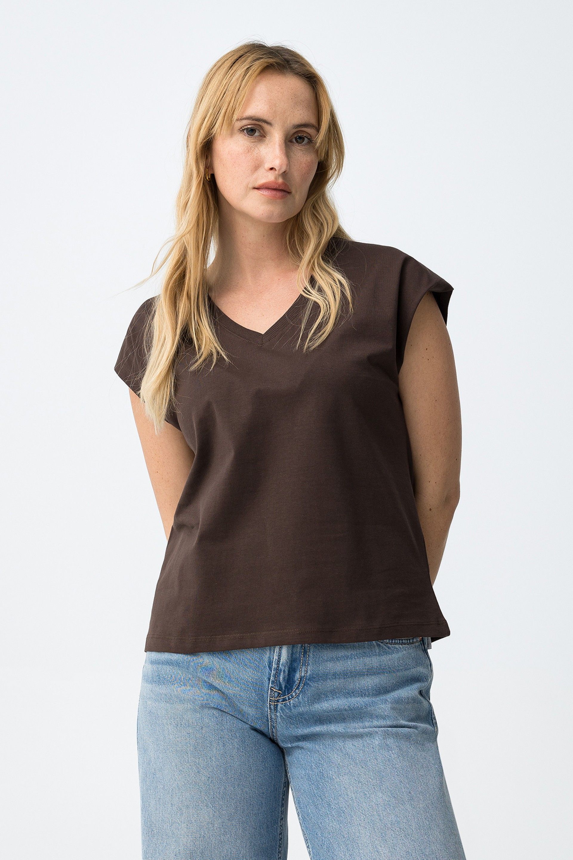 Camiseta Charlize V Chocolate