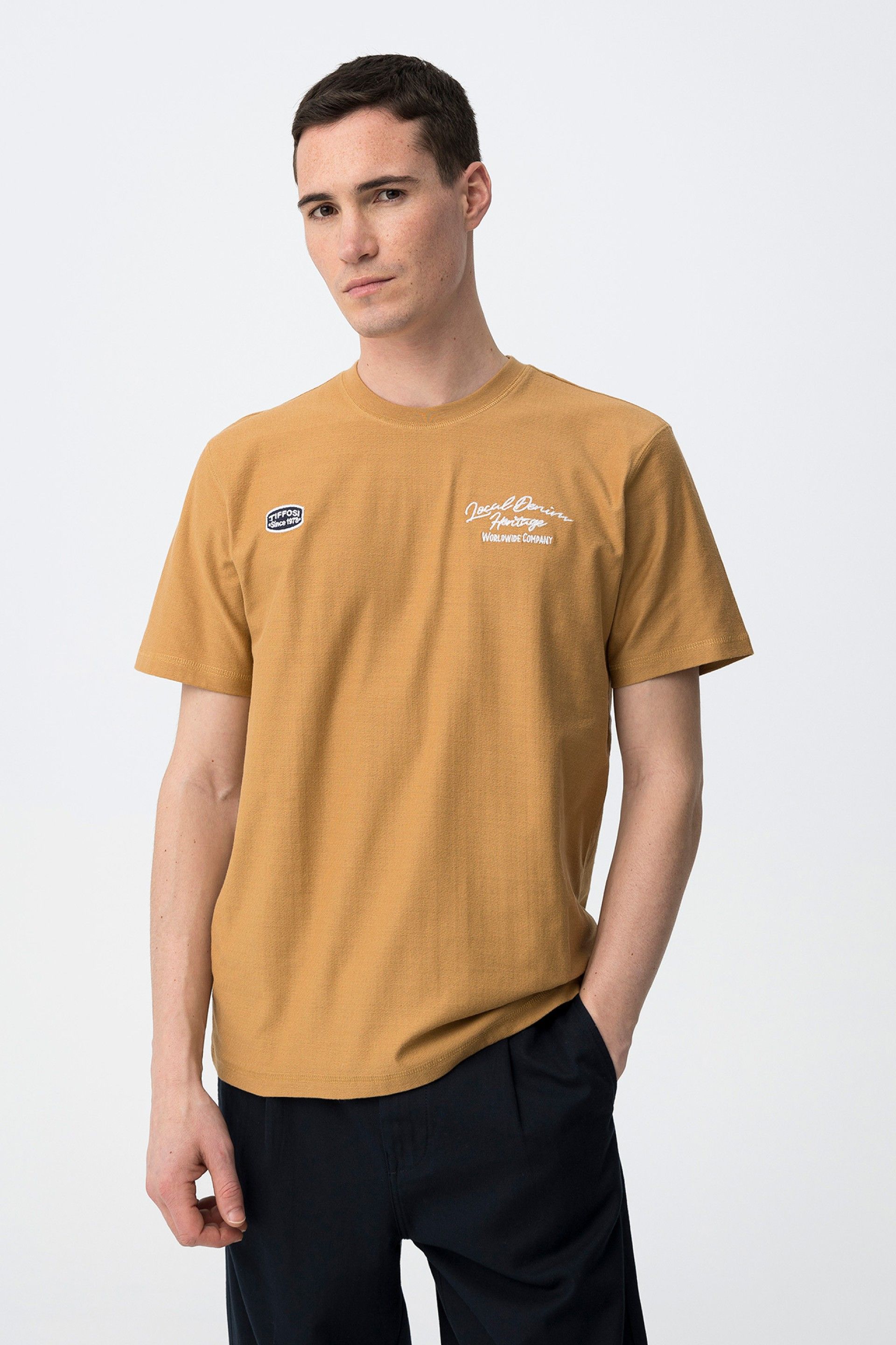 Camiseta Noe Canela