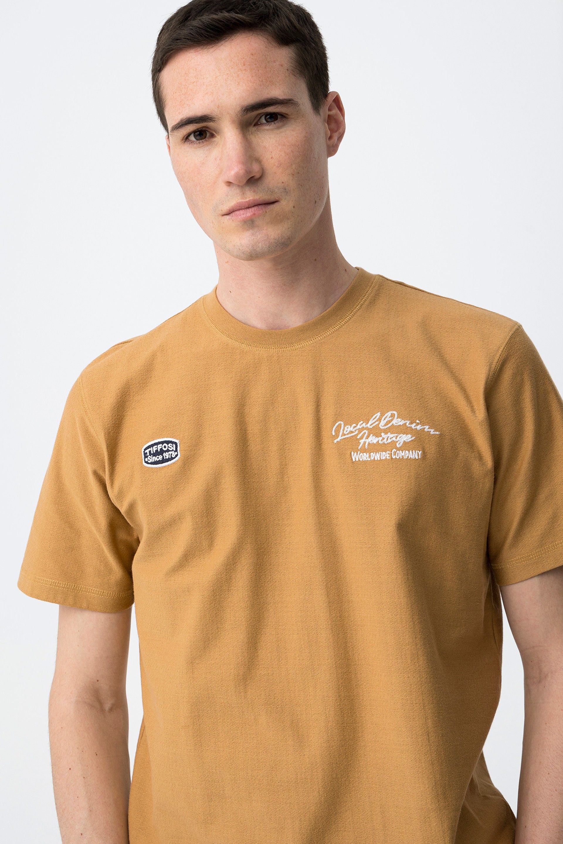 Camiseta Noe Canela