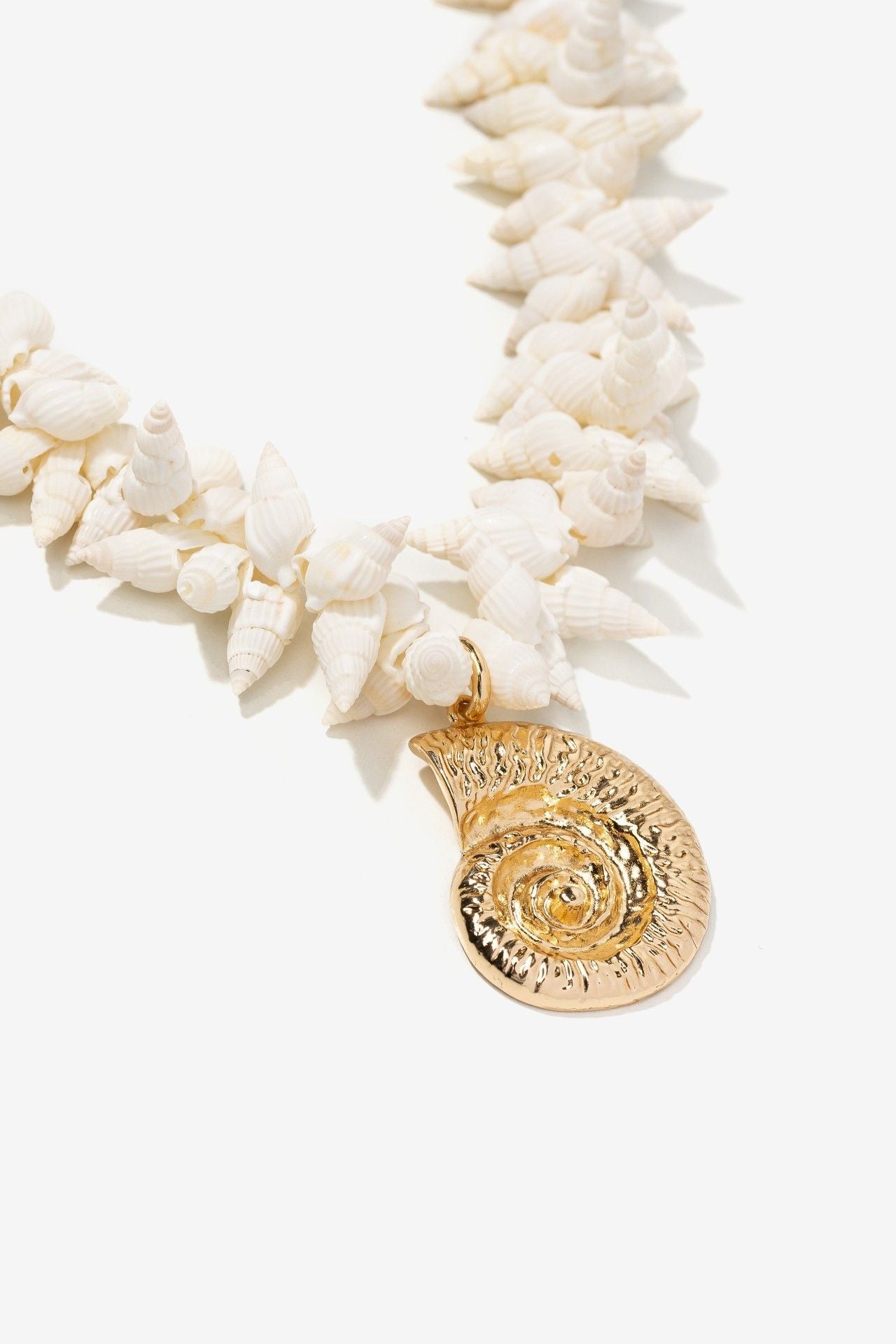Collar Conchas Blanco 3993