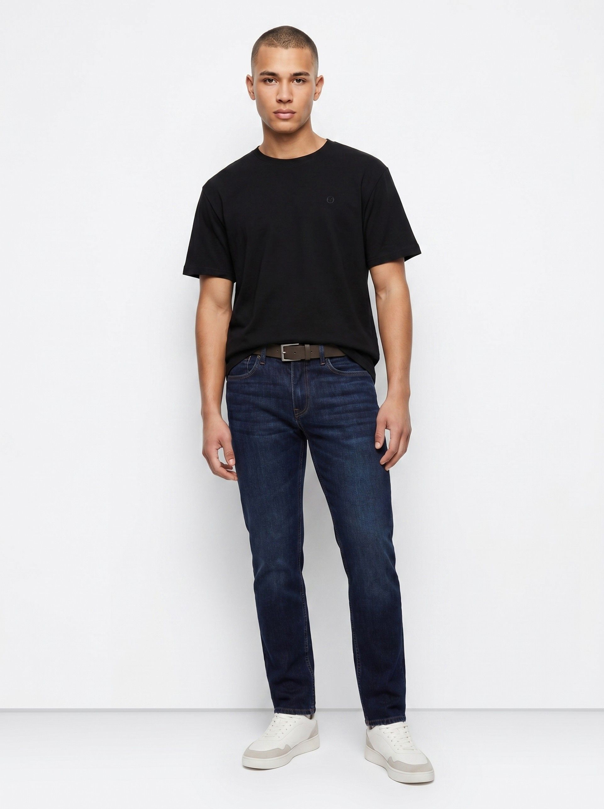 Camiseta Barton Negra 000