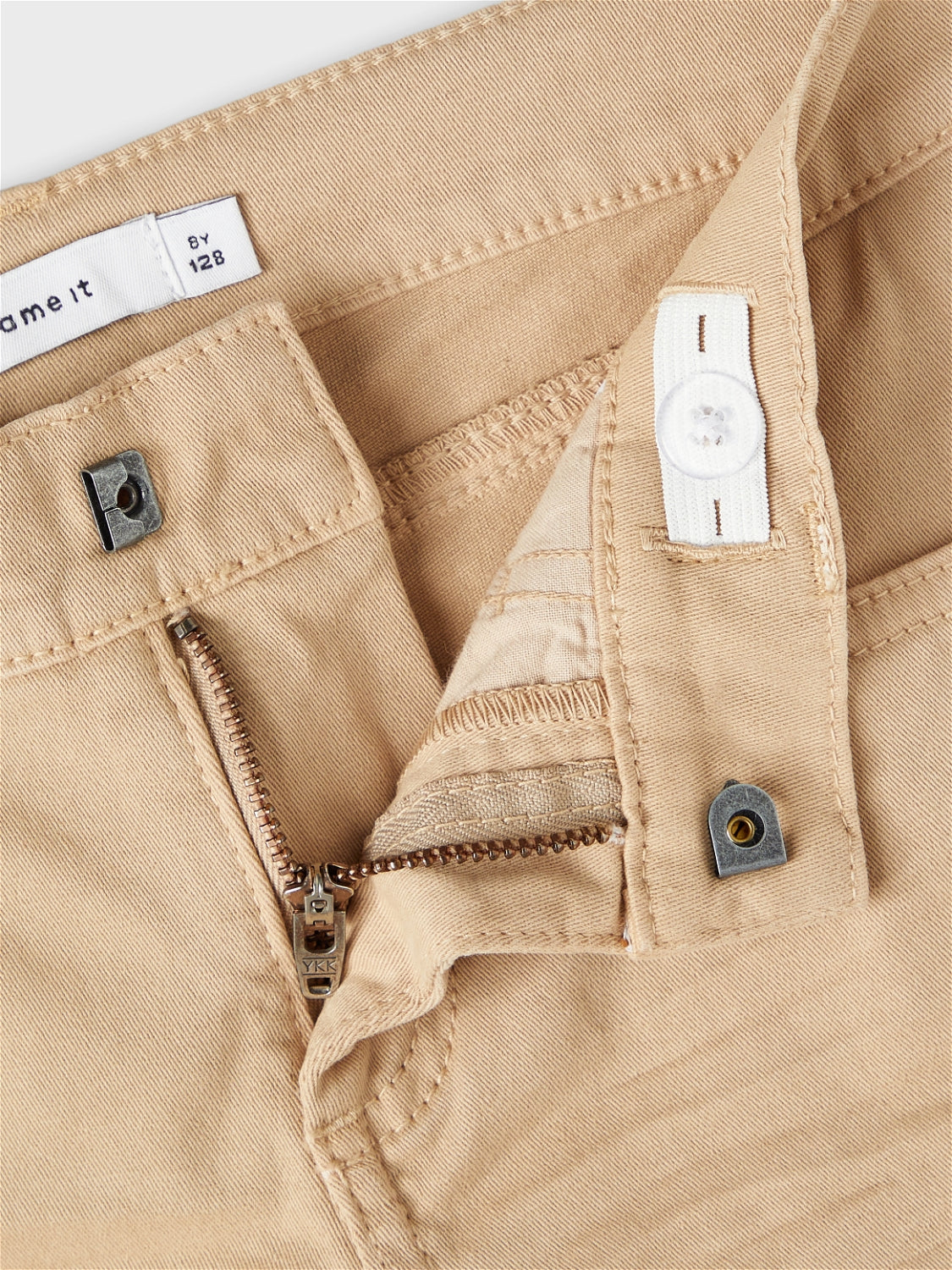 Short Beige Kid