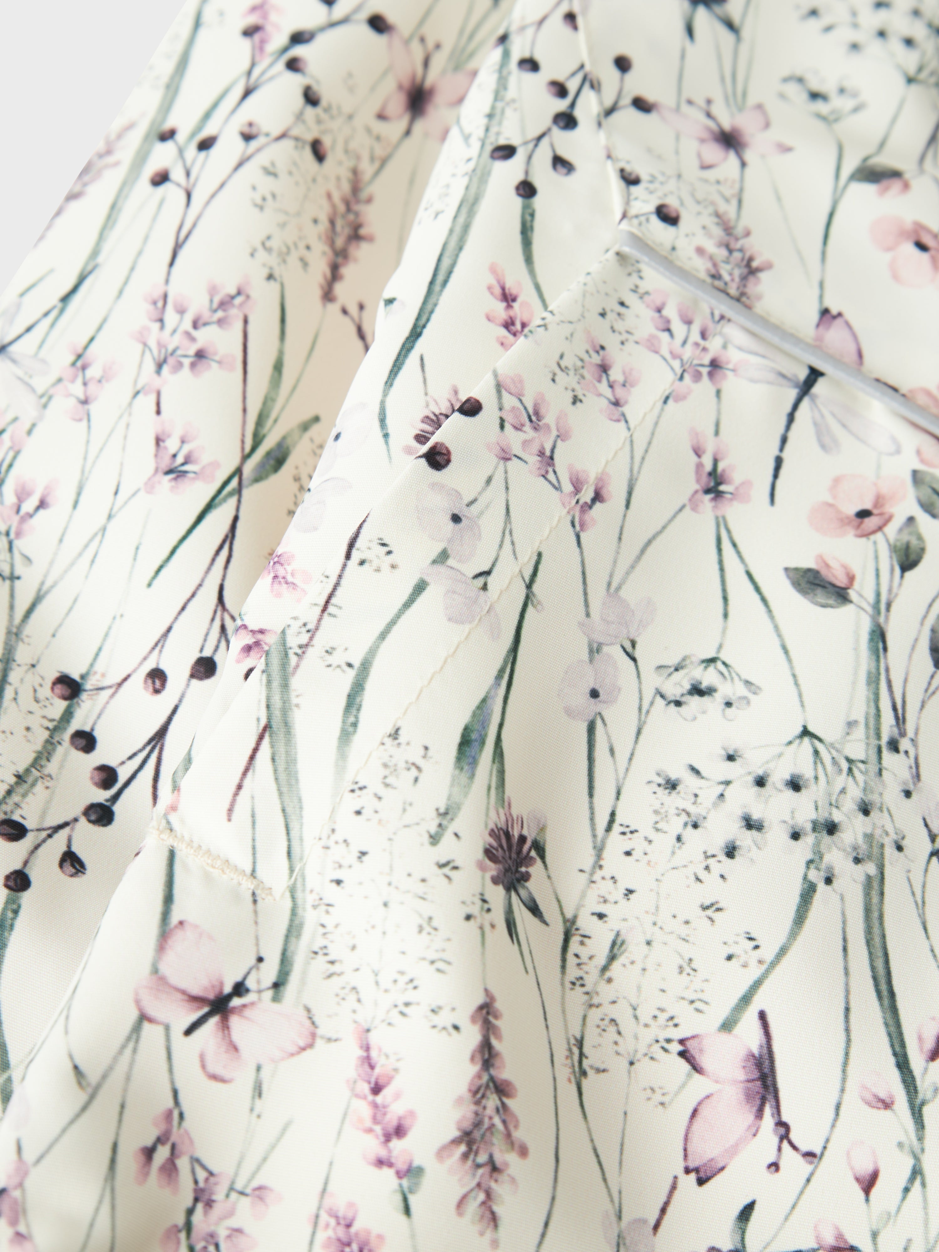 Cortavientos Floral Blanco Mini