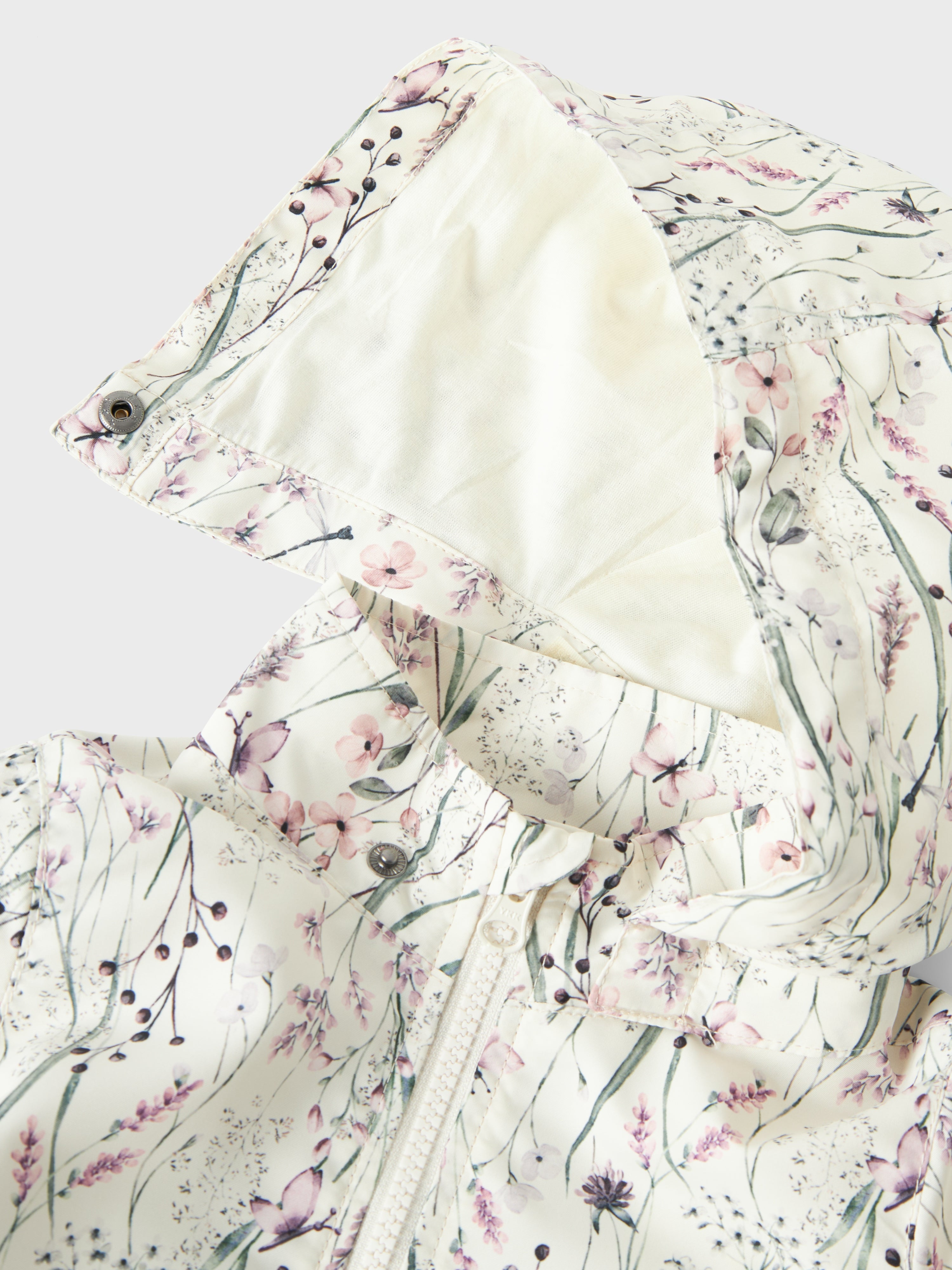 Cortavientos Floral Blanco Mini