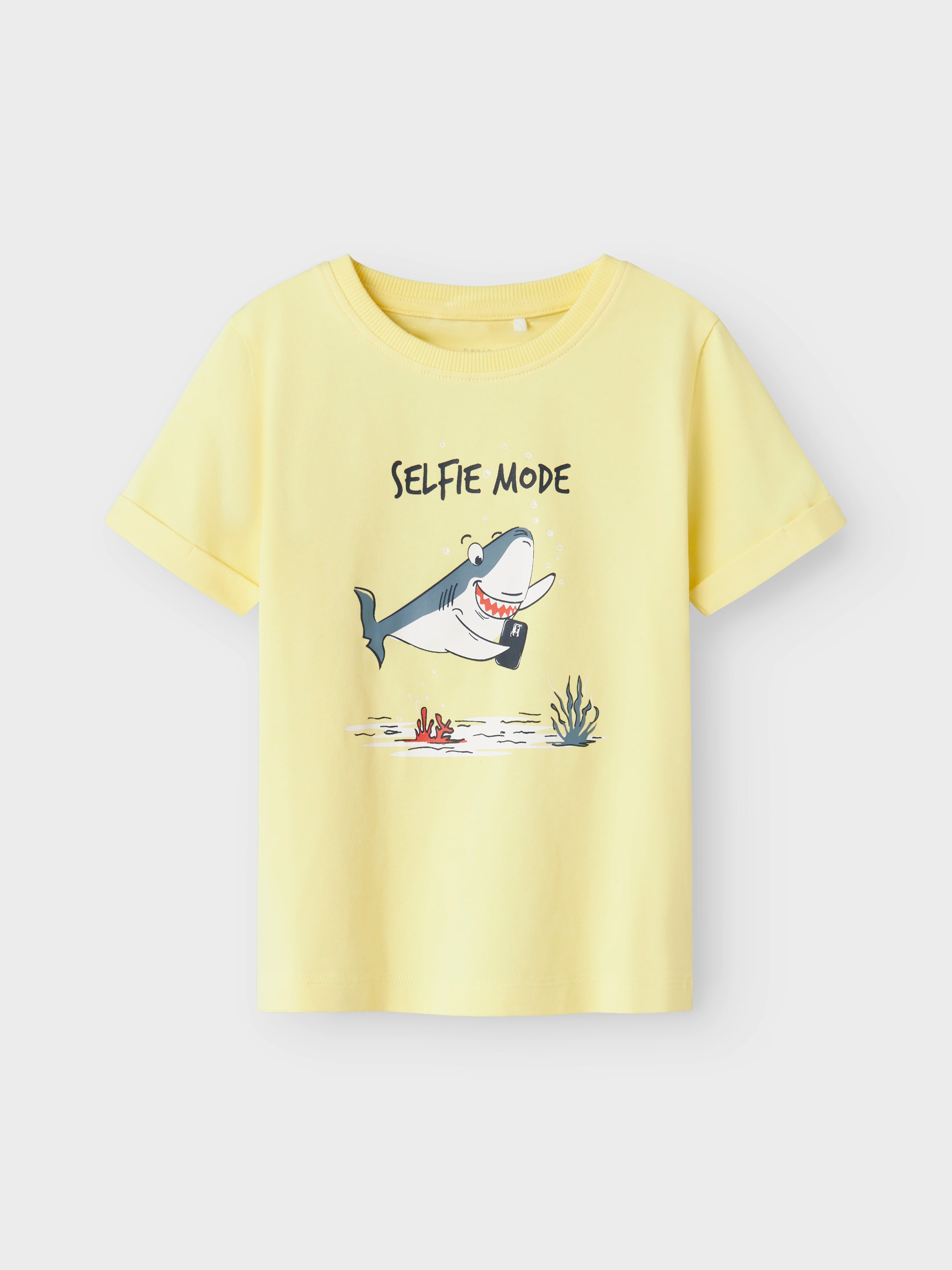 Camiseta Selfie Tiburón Amarilla