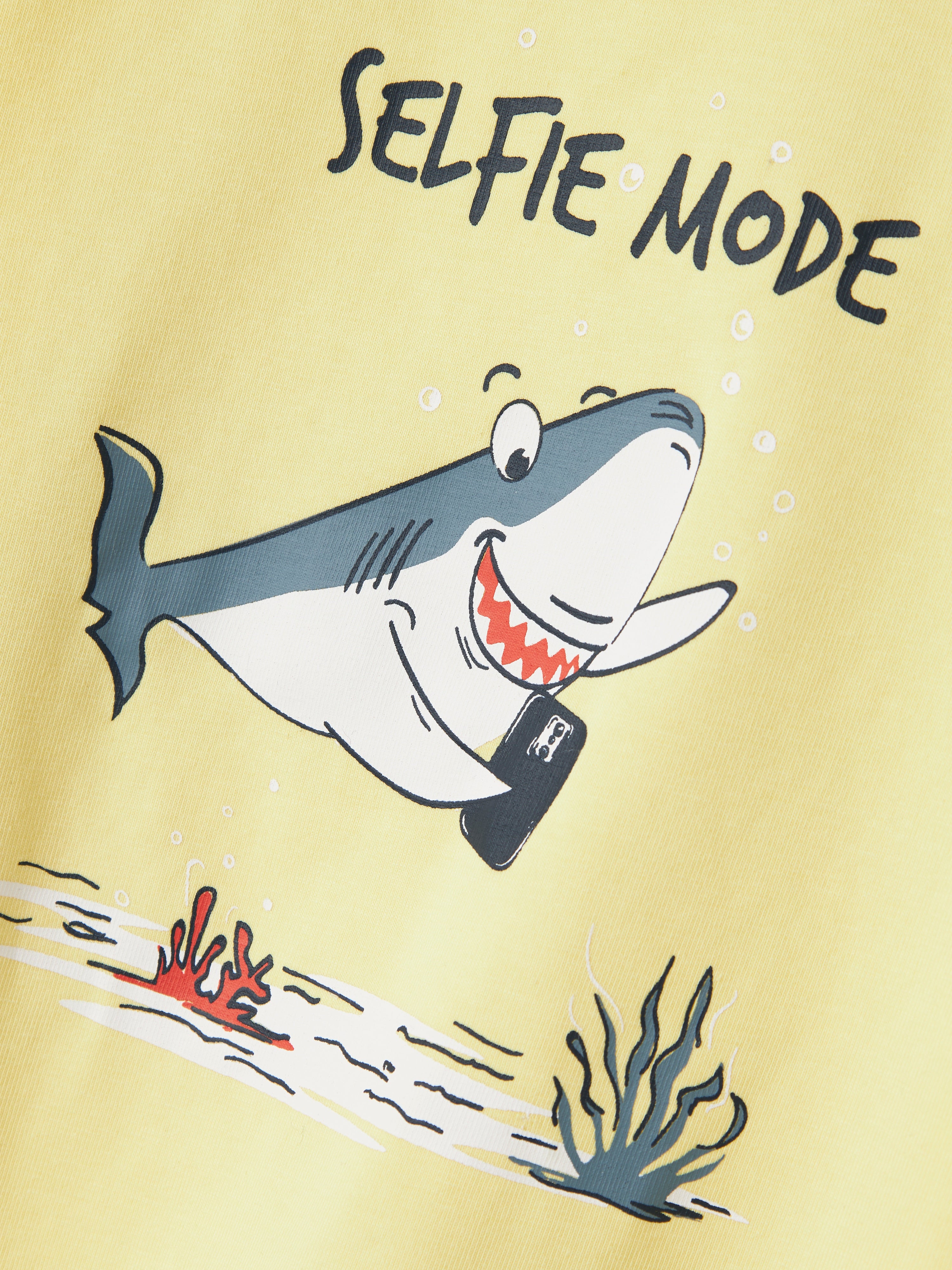 Camiseta Selfie Tiburón Amarilla