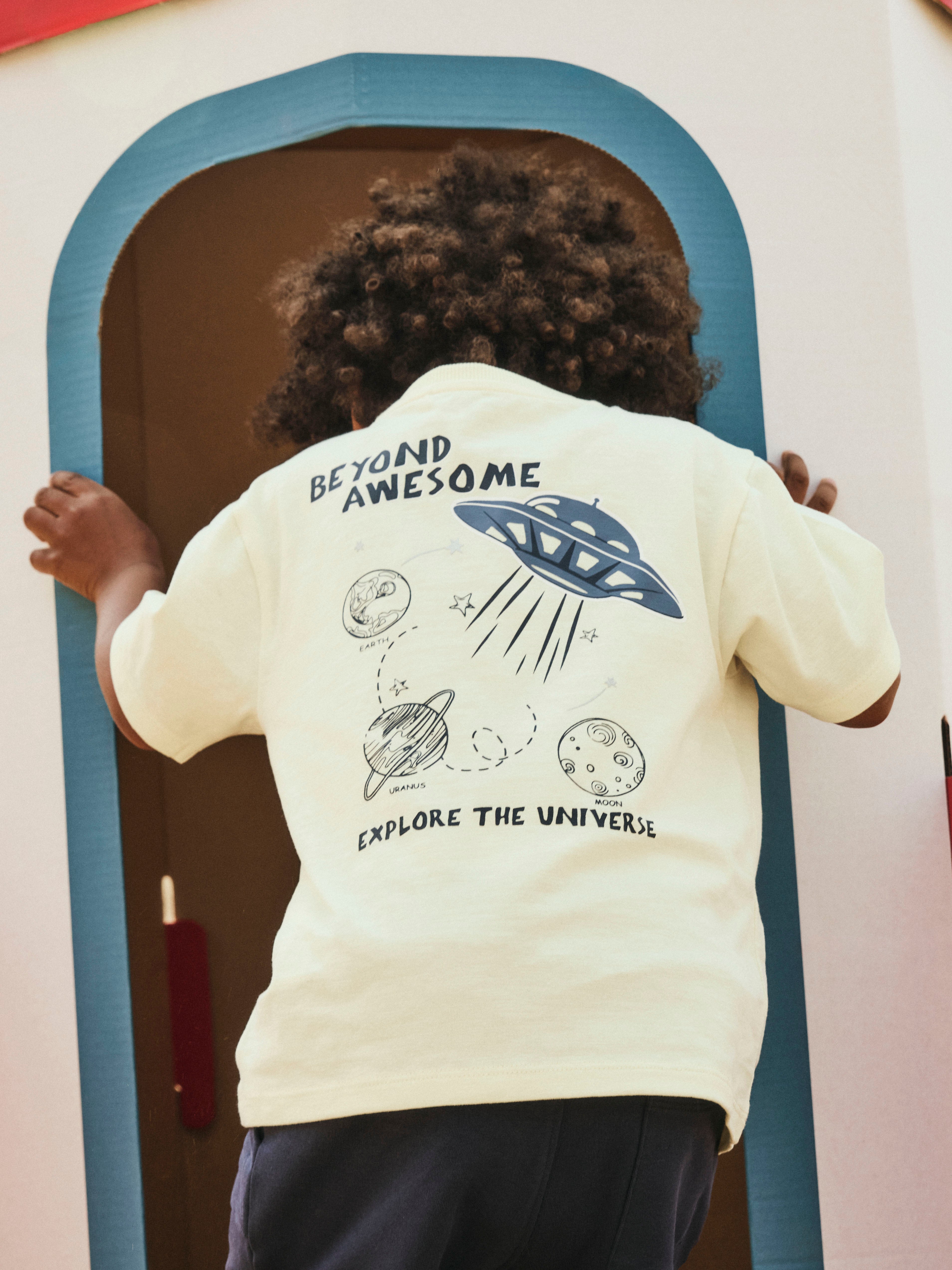 Camiseta Espacio Amarilla Mini