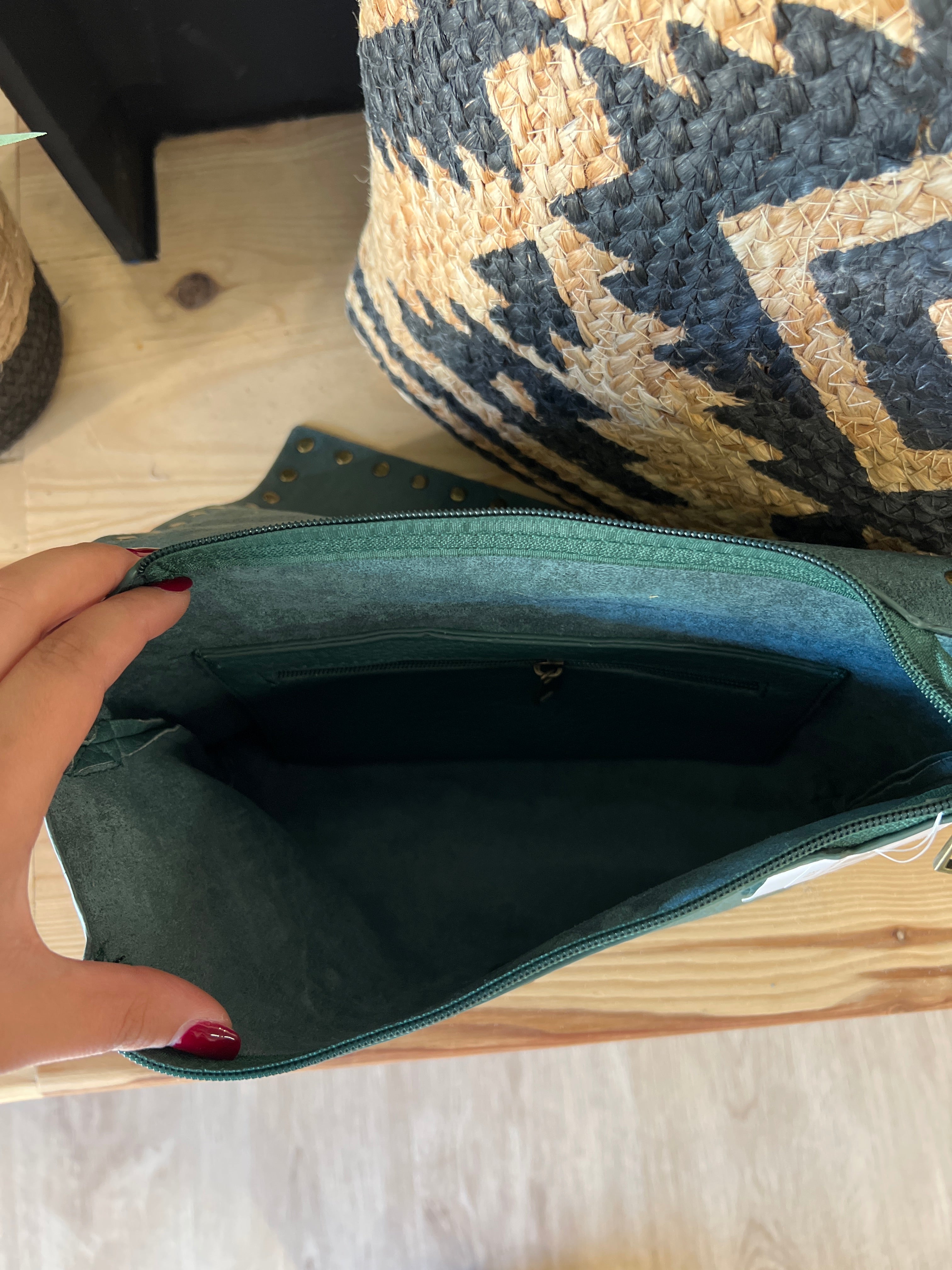 Bolso Tachuelas Turquesa