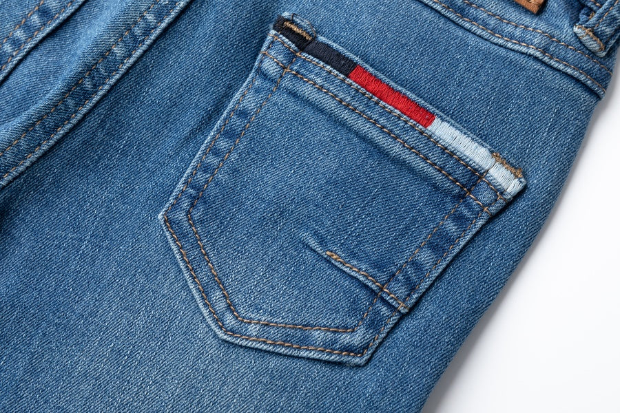 Jeans Elástico Detalle Rojo