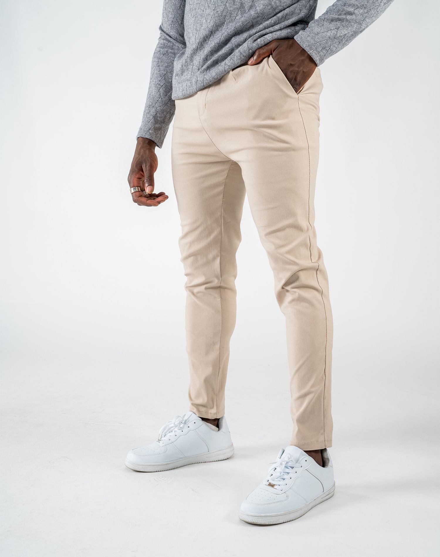 Pantalón Skinny Fit Beige