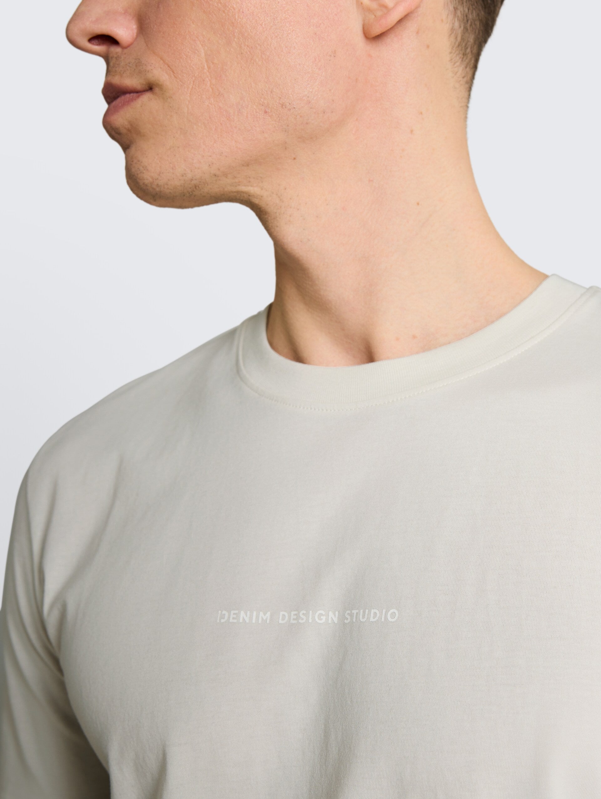 Camiseta Denim Design Gris