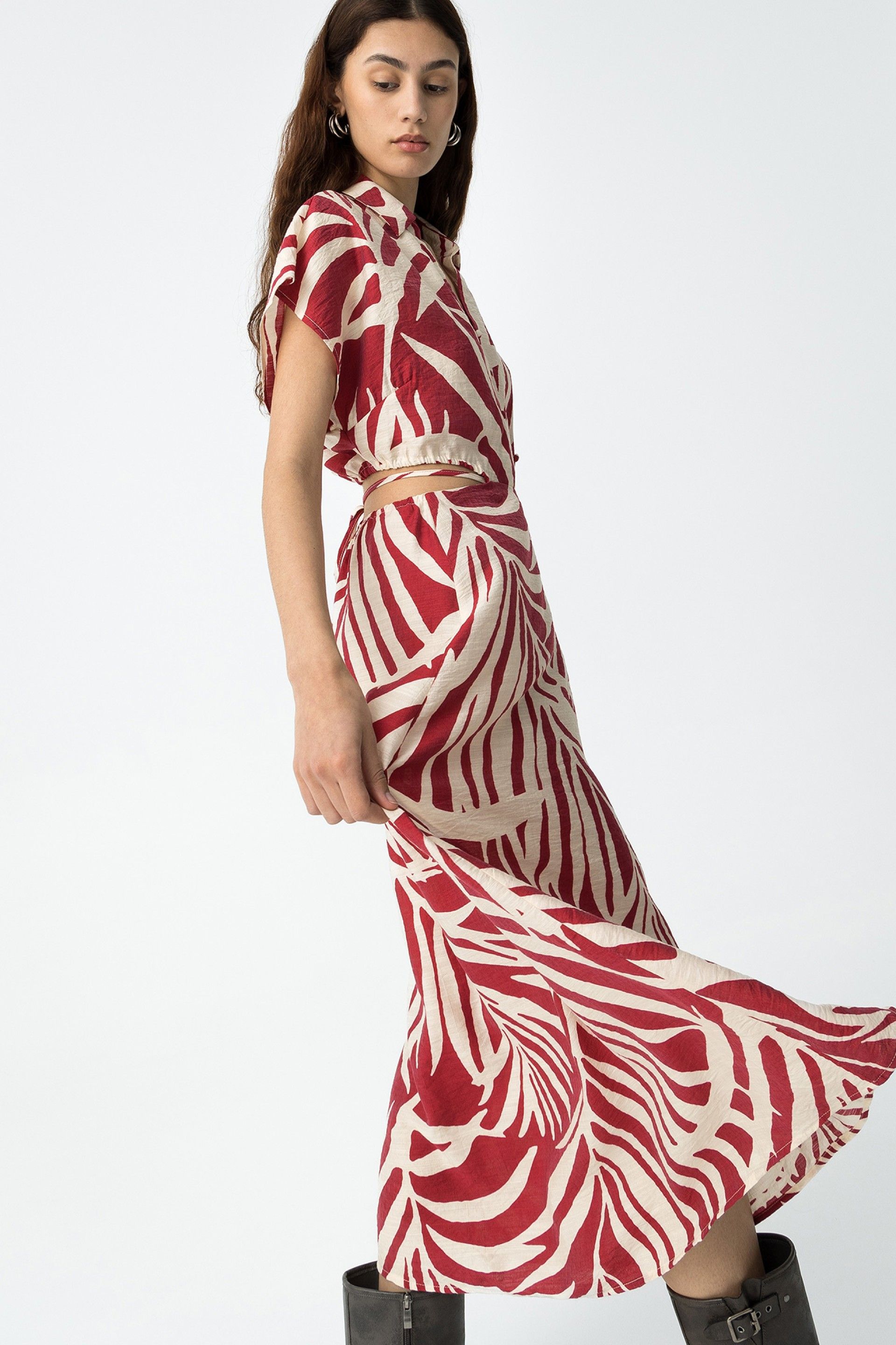 Vestido Midi Corneto Rojo