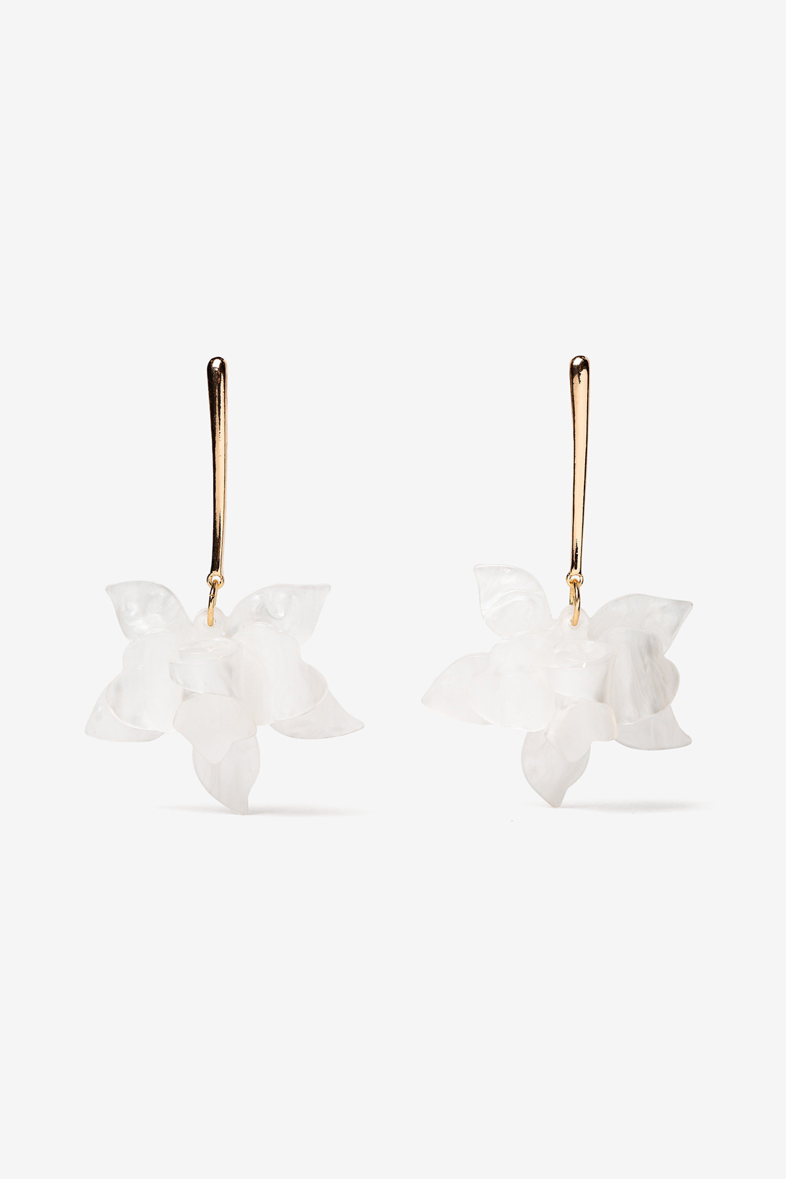 Pendientes Colgantes Flor Blanca 8707