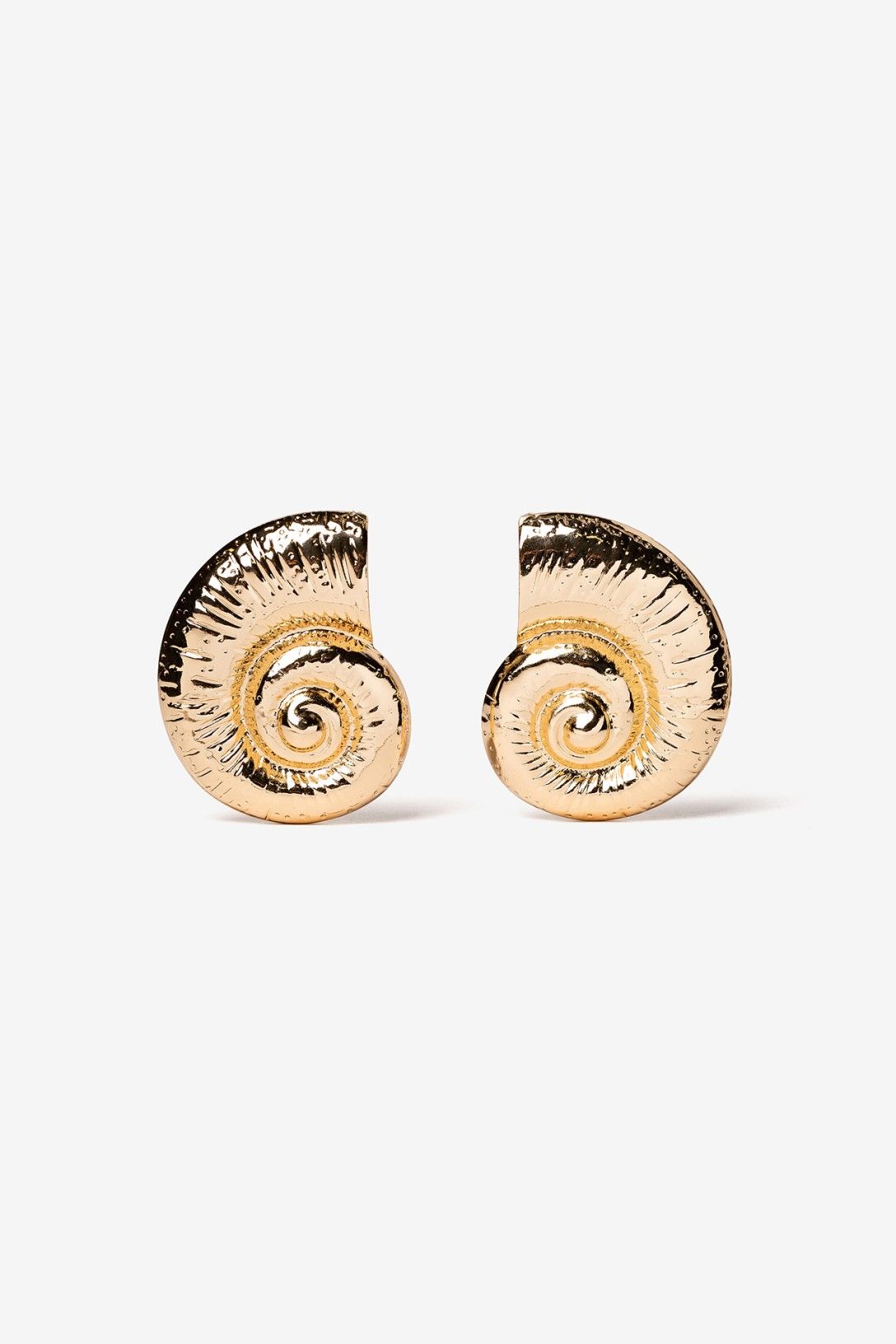 Pendientes Concha Dorado 9620