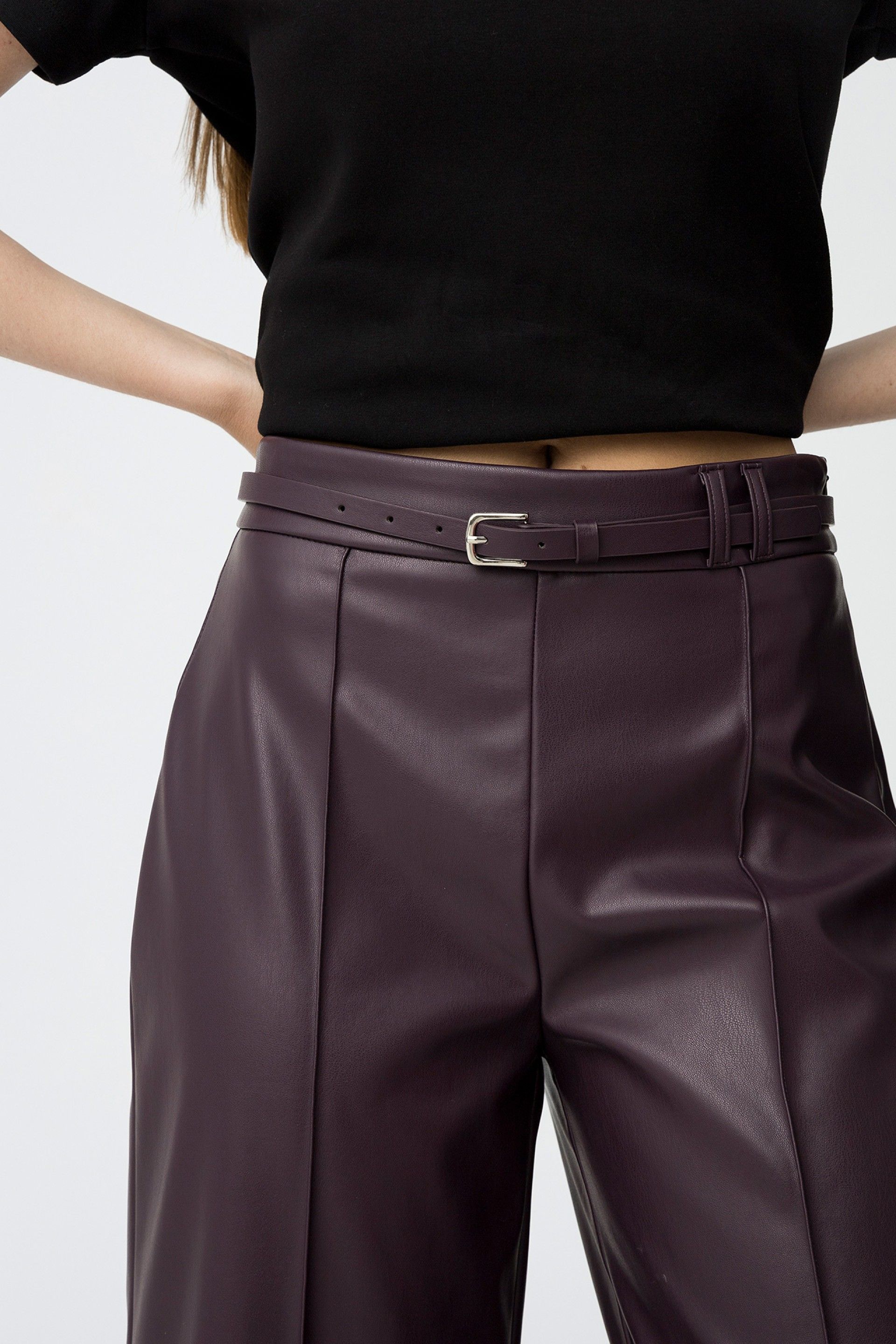 Pantalón Fila Polipiel Morado + Cinturón