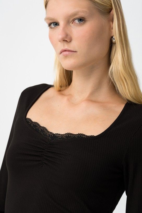 Camiseta Palma Negra