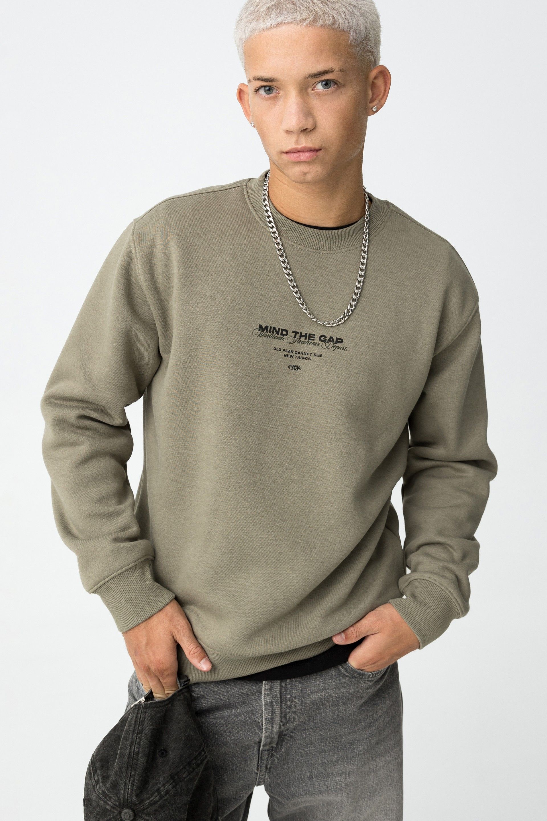 Sudadera Newton