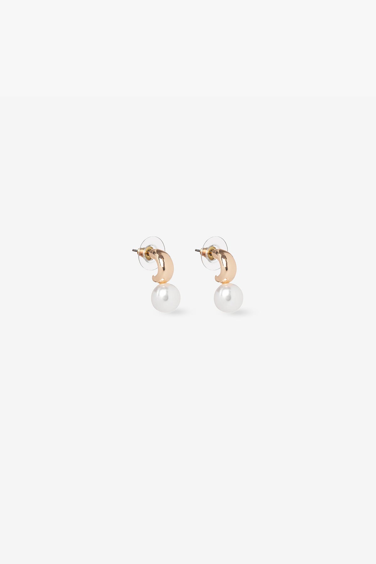 EAR 4932