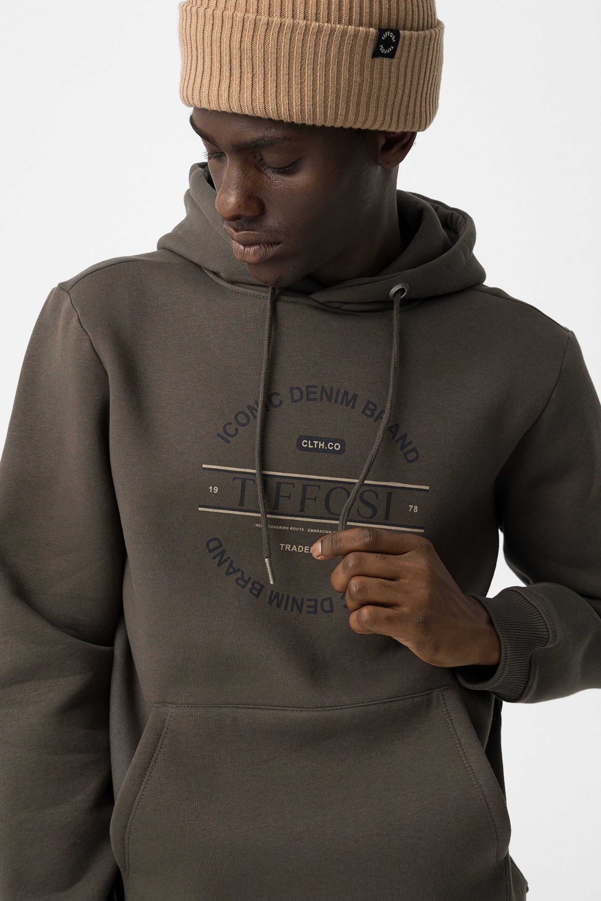 Sudadera Vitor Marrón