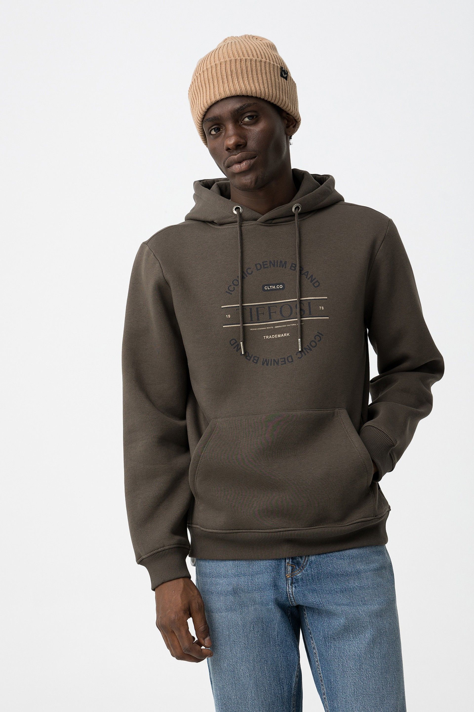 Sudadera Vitor Marrón