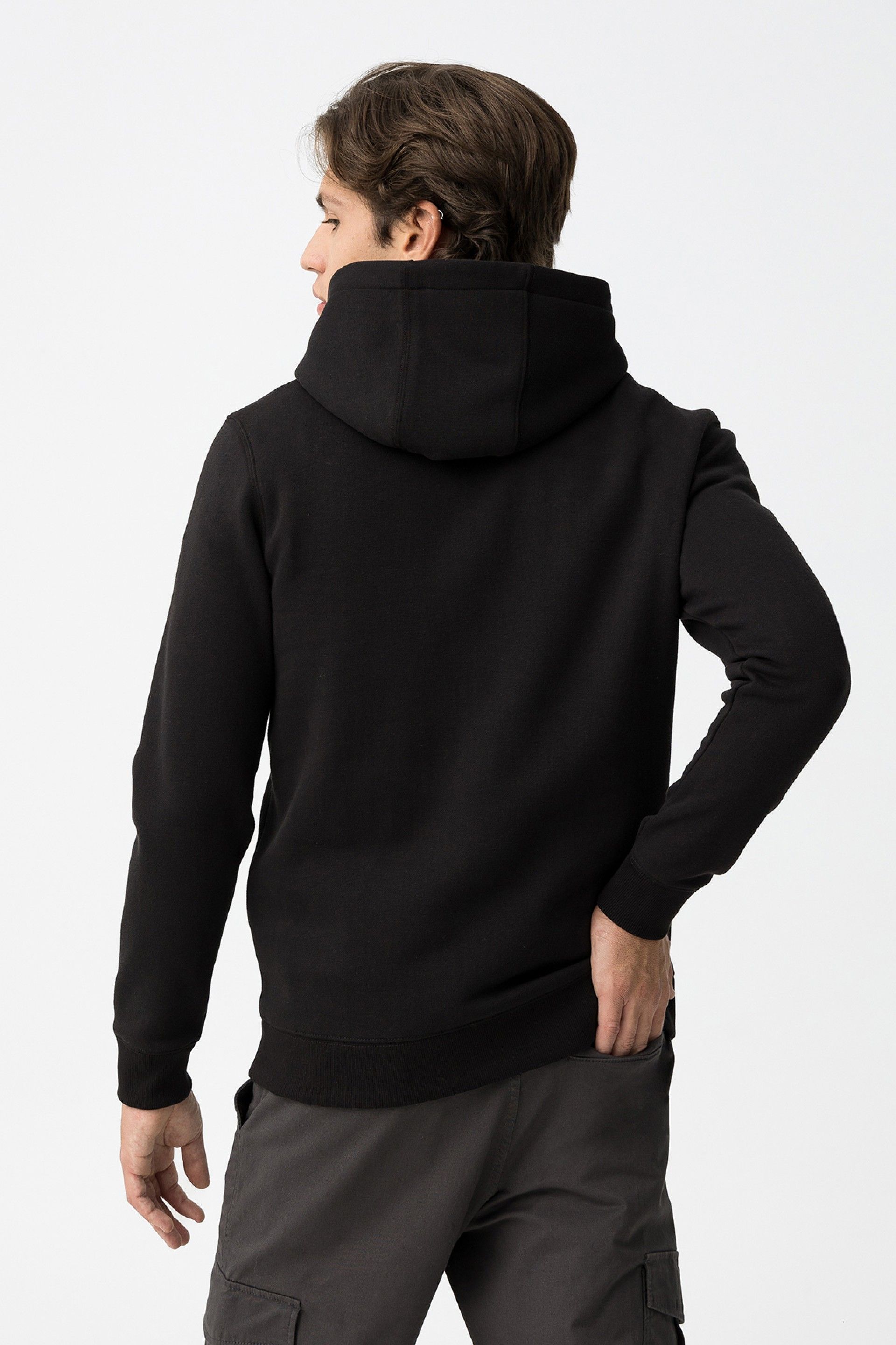 Sudadera Caden Negra