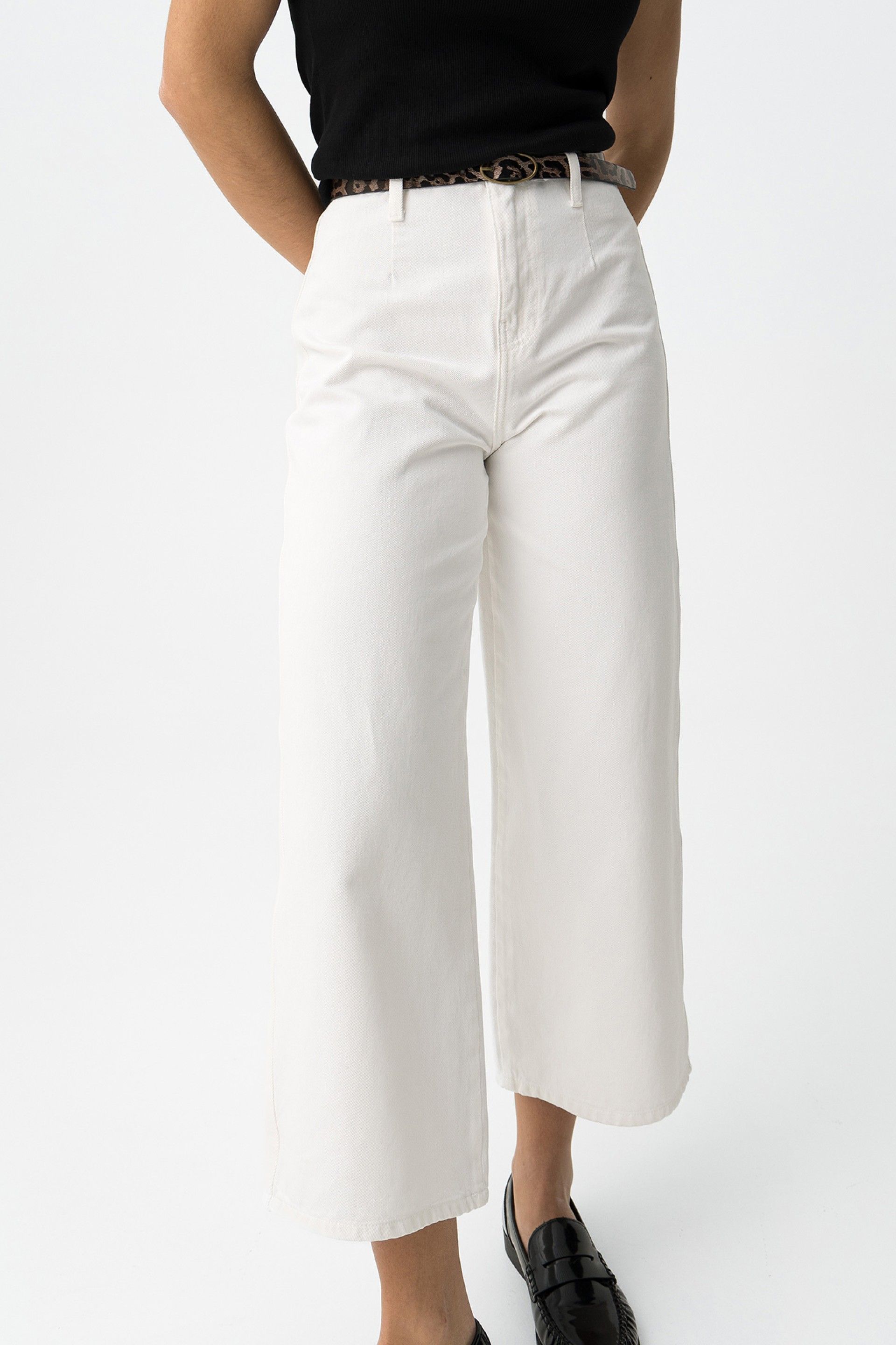 Jeans Phoebe Blanco + Cinturón