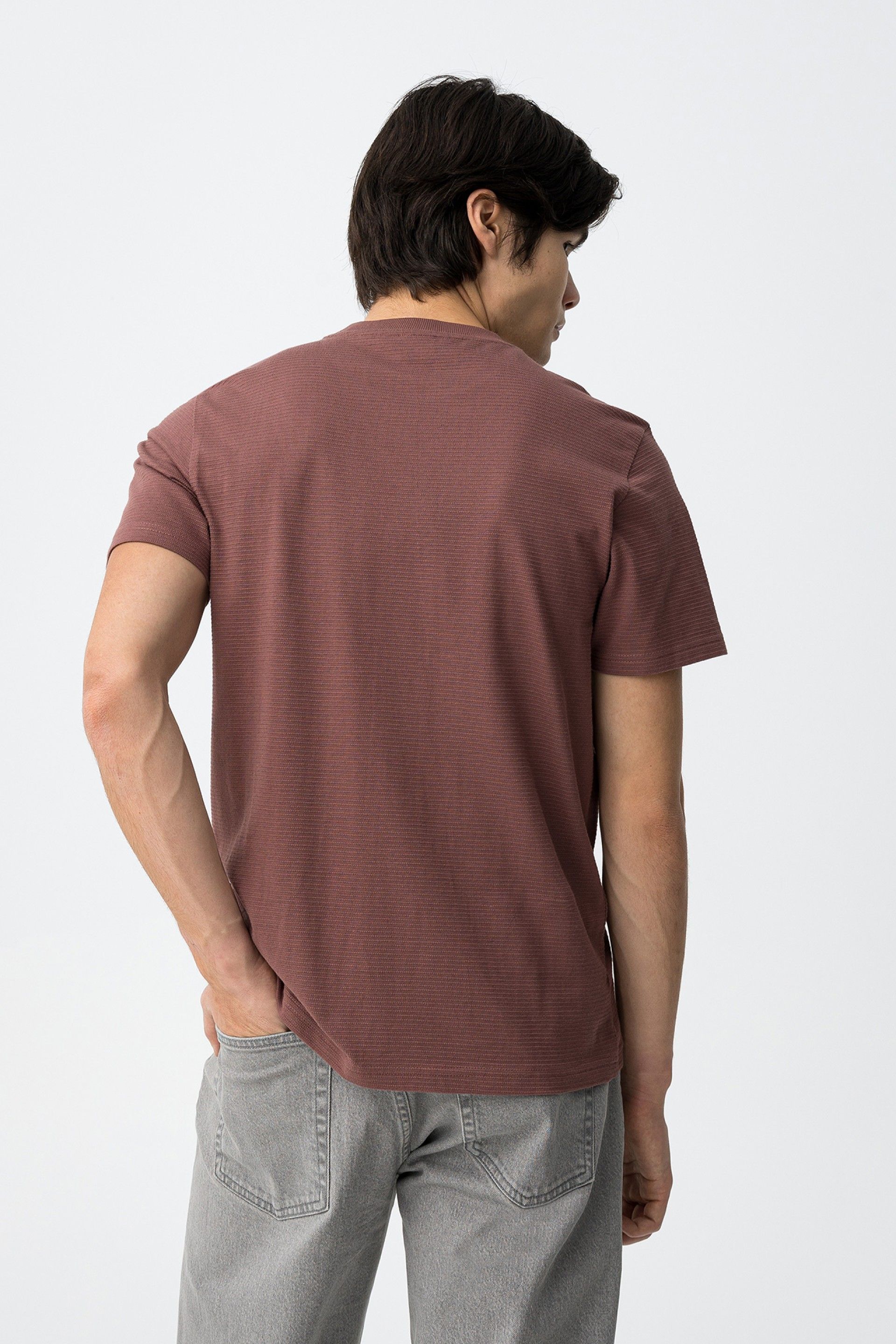 Camiseta Bryan Burdeos