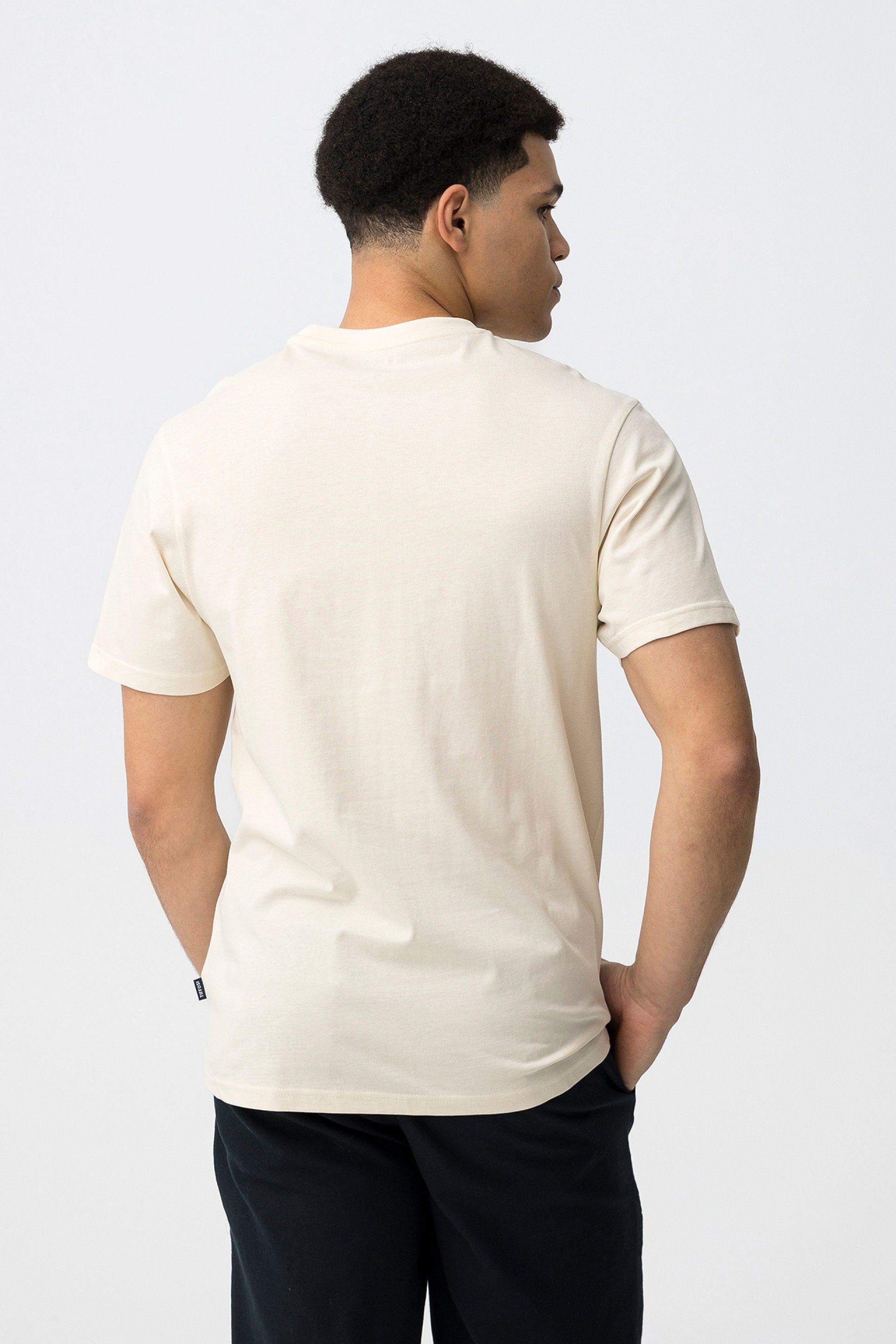 Camiseta Nikolai Crudo