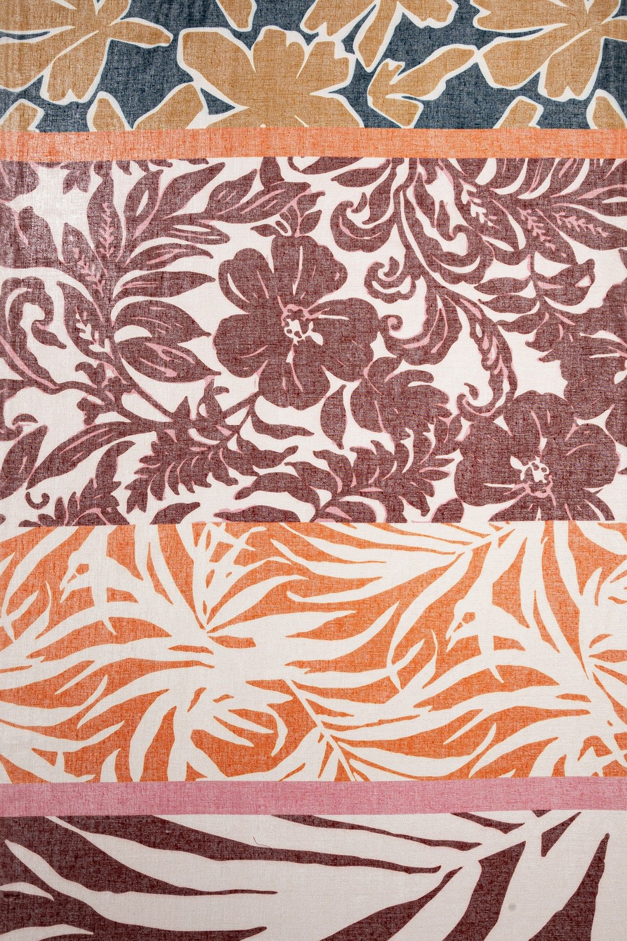 Pañuelo Grande Floral Teja 2673