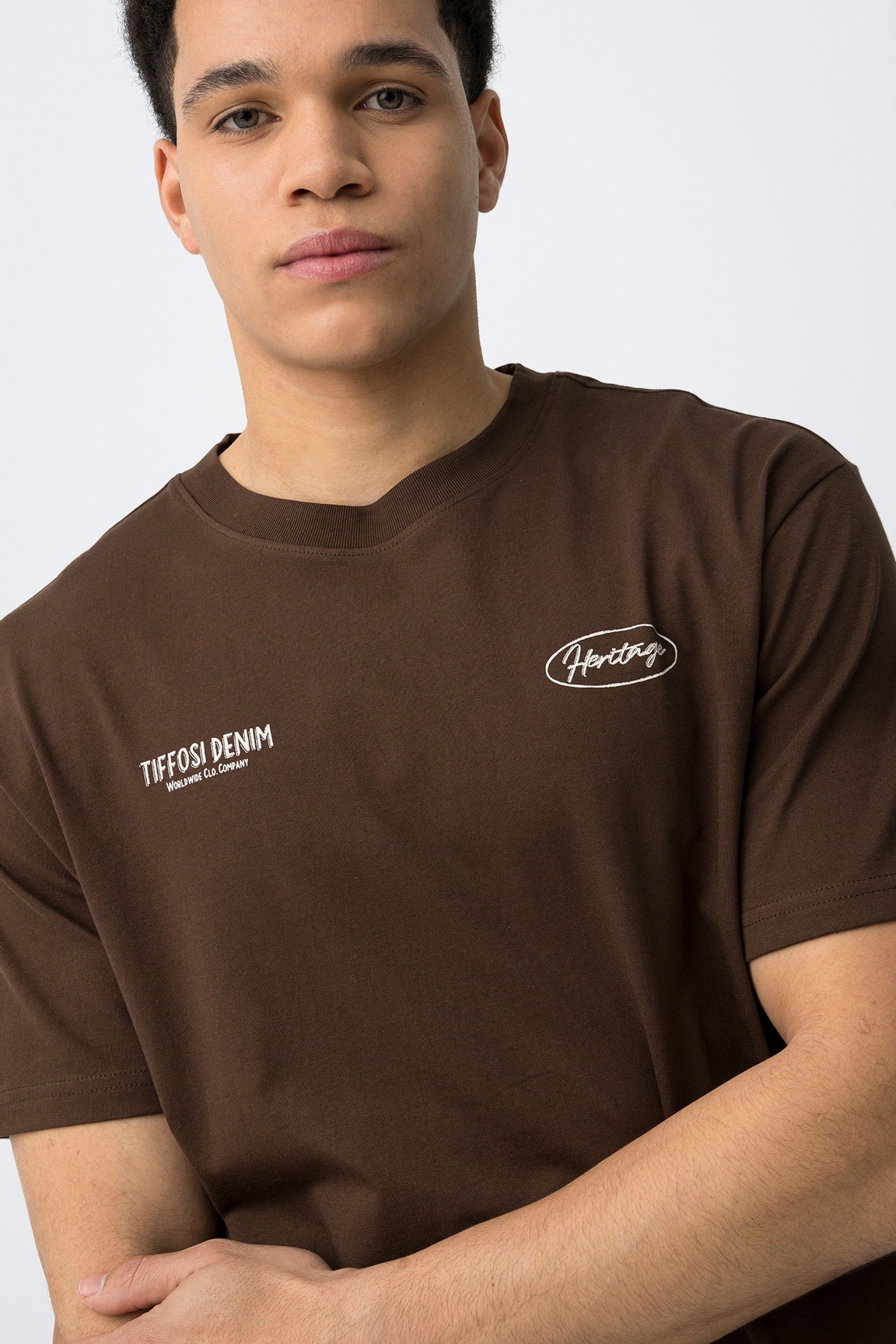 Camiseta Nova Marrón