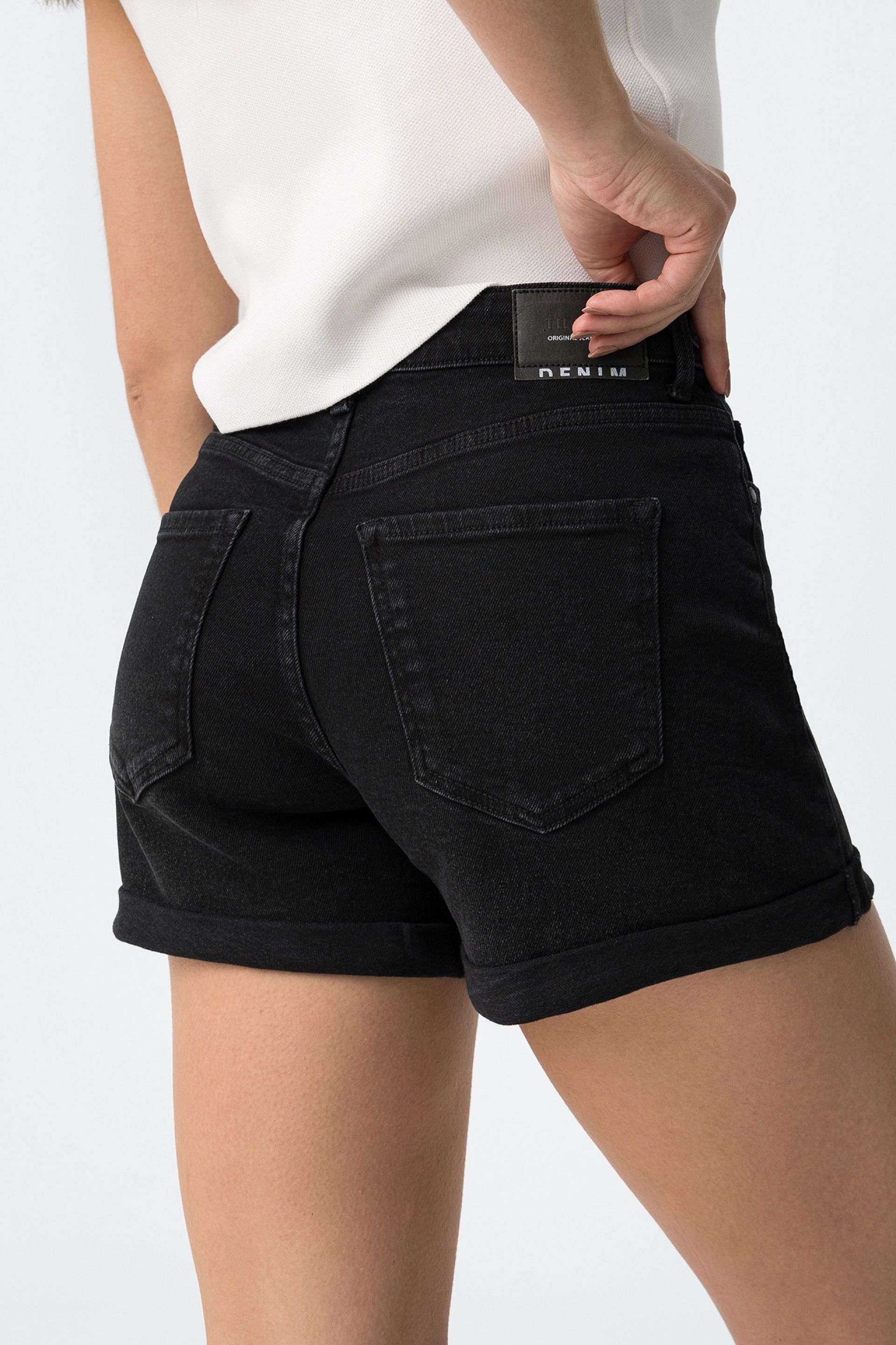 Short Gio32 Negro
