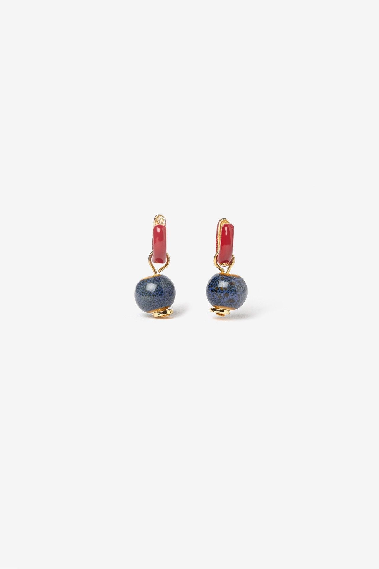 EAR 10537