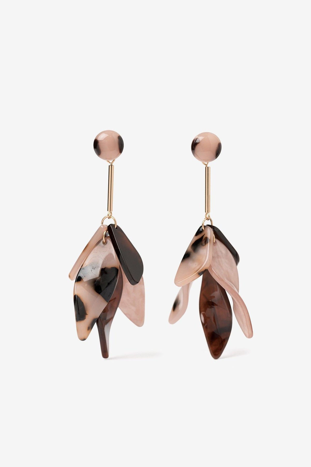 Pendientes hojas caídas