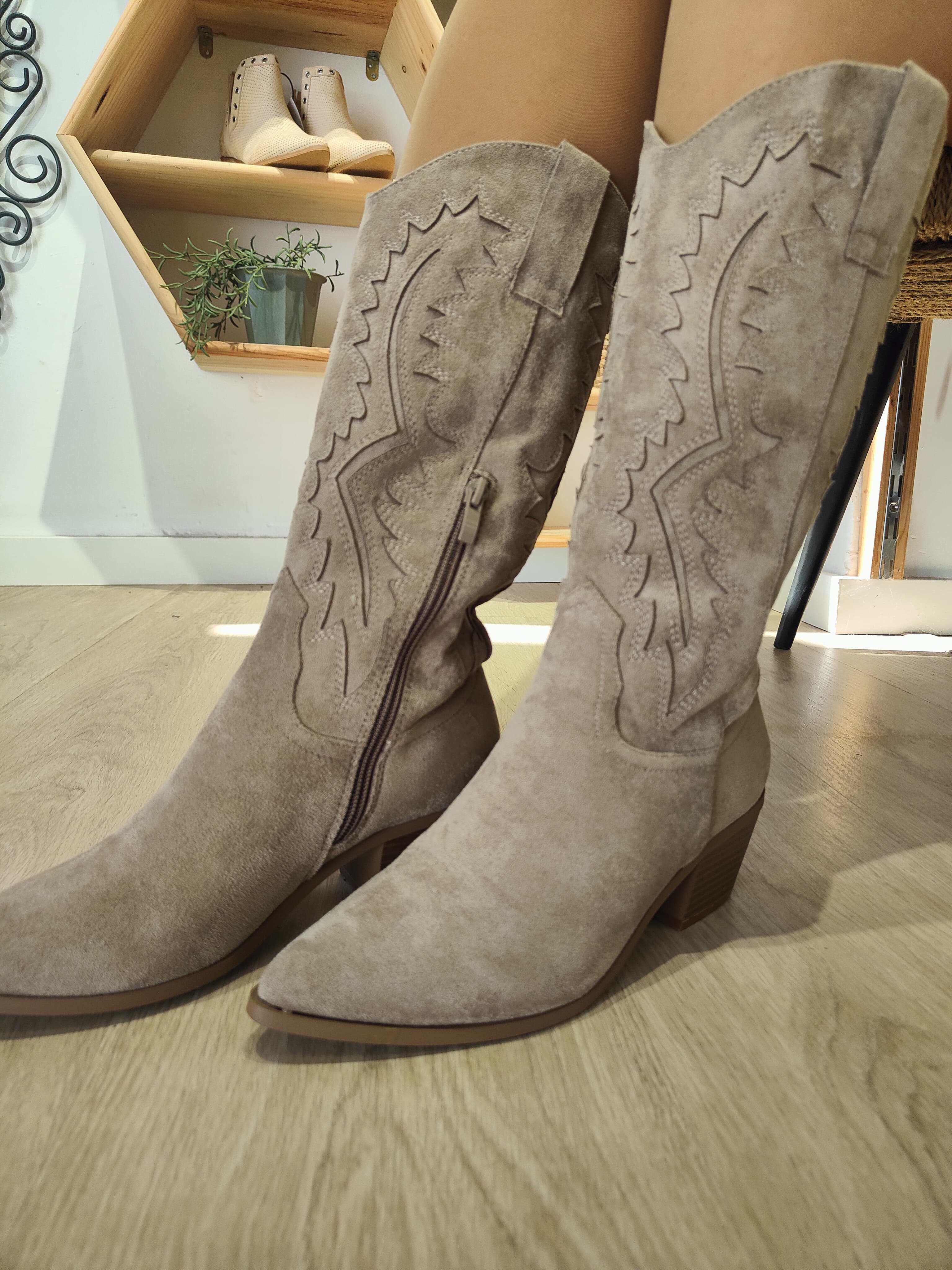 Bota Campera Khaki Bordada