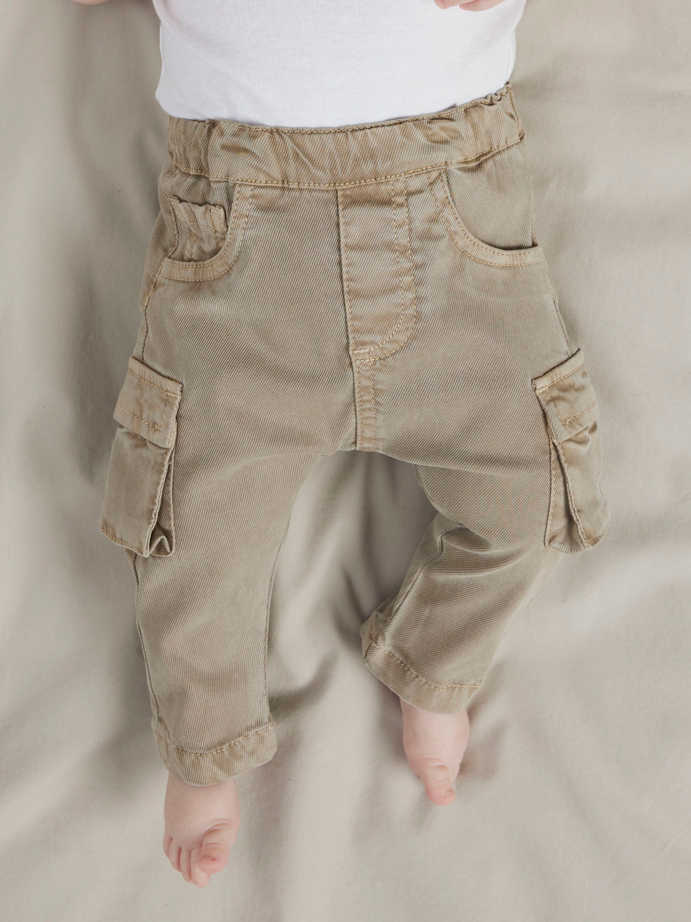 Pantalón Cargo Beige Bebé