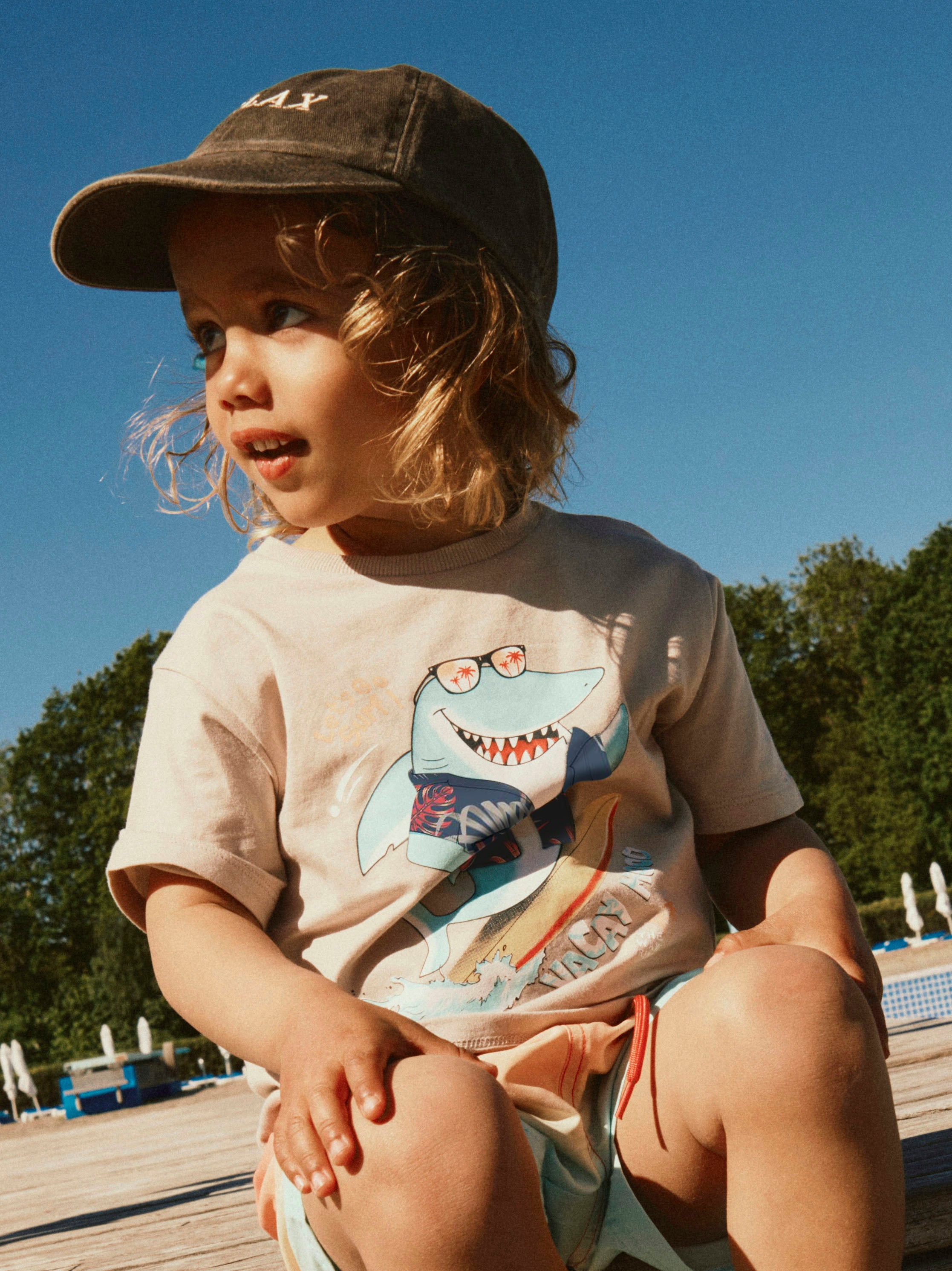 Camiseta Shark Surf Gris Mini